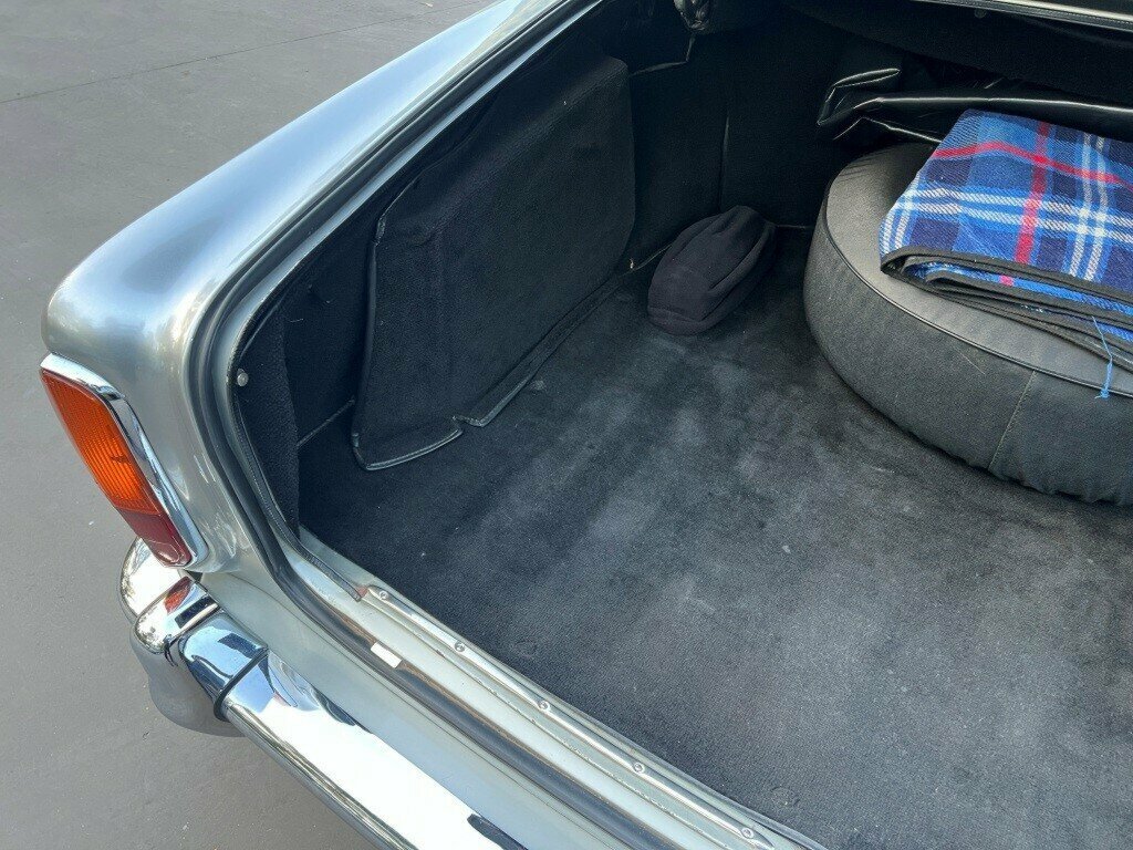 1969 ROLLS-ROYCE SILVER SHADOW 4 SP AUTOMATIC 4D SALOON
