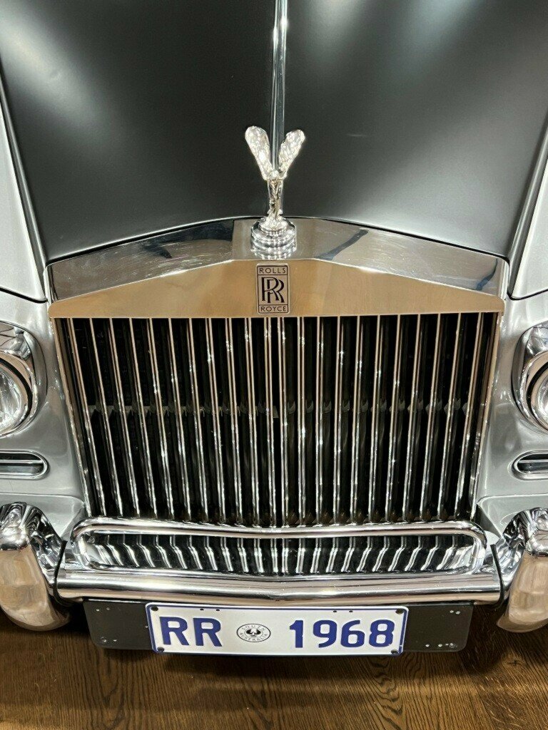 1969 ROLLS-ROYCE SILVER SHADOW 4 SP AUTOMATIC 4D SALOON