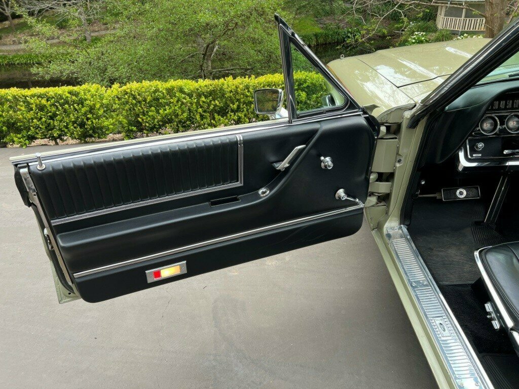 1966 FORD THUNDERBIRD 3 SP AUTOMATIC CONVERTIBLE