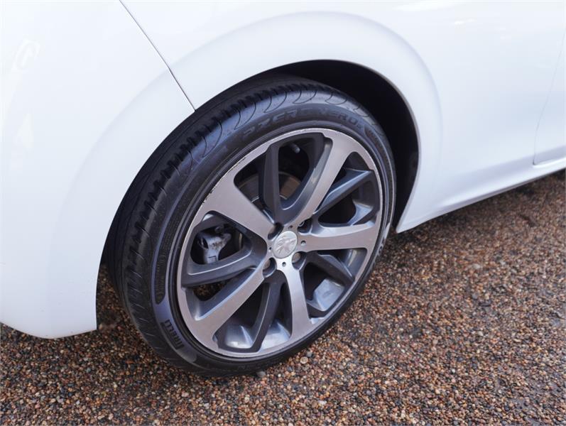 2012 PEUGEOT 208 ALLURE 5 SP MANUAL 5D HATCHBACK