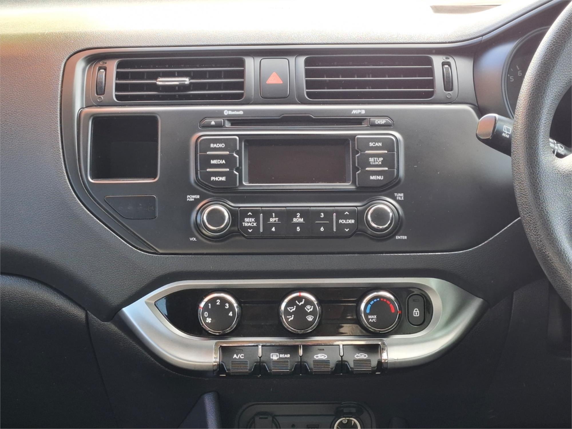 2013 KIA RIO UB MY13 SI 6 SP AUTOMATIC 5D HATCHBACK