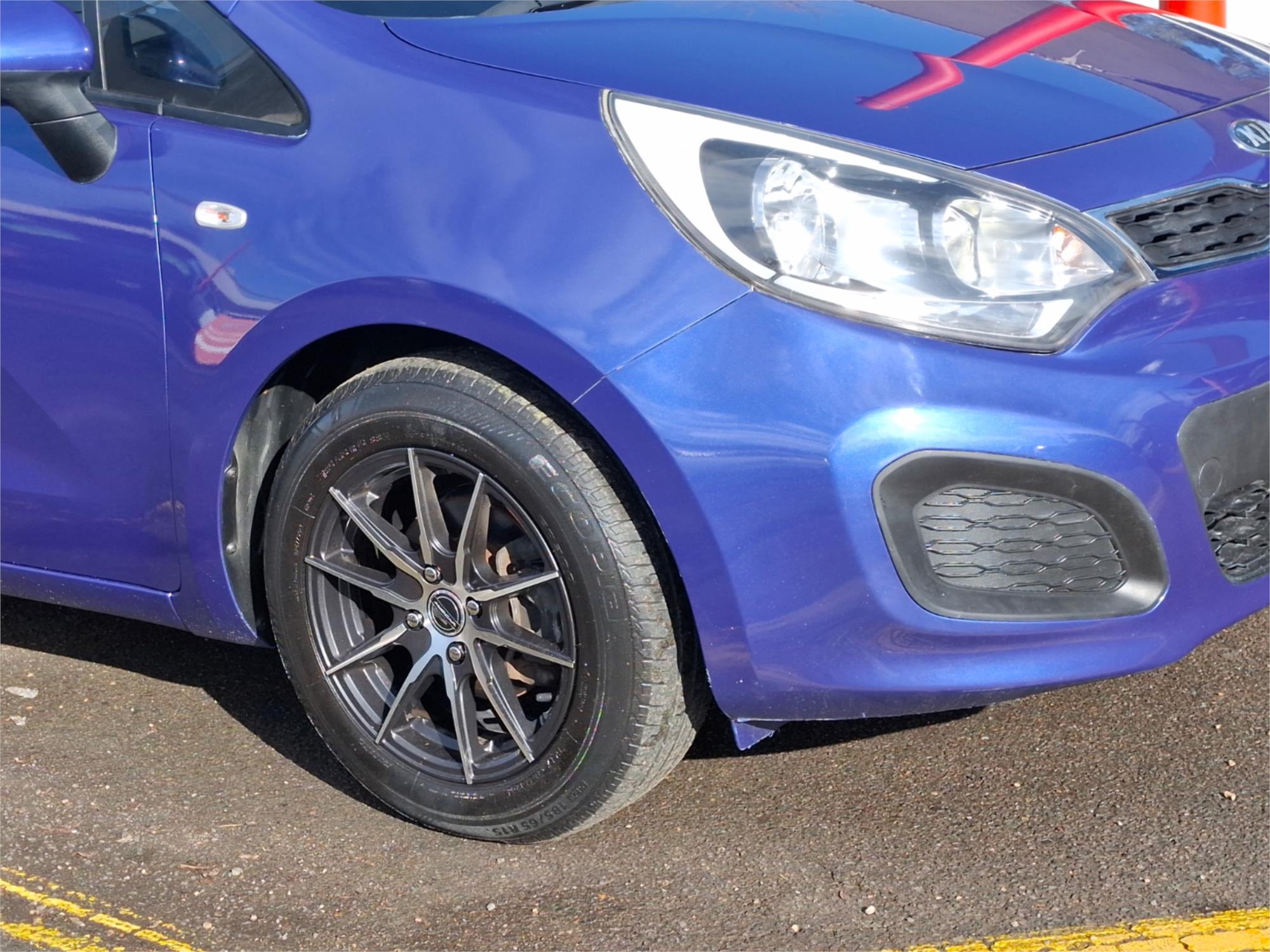 2013 KIA RIO UB MY13 SI 6 SP AUTOMATIC 5D HATCHBACK