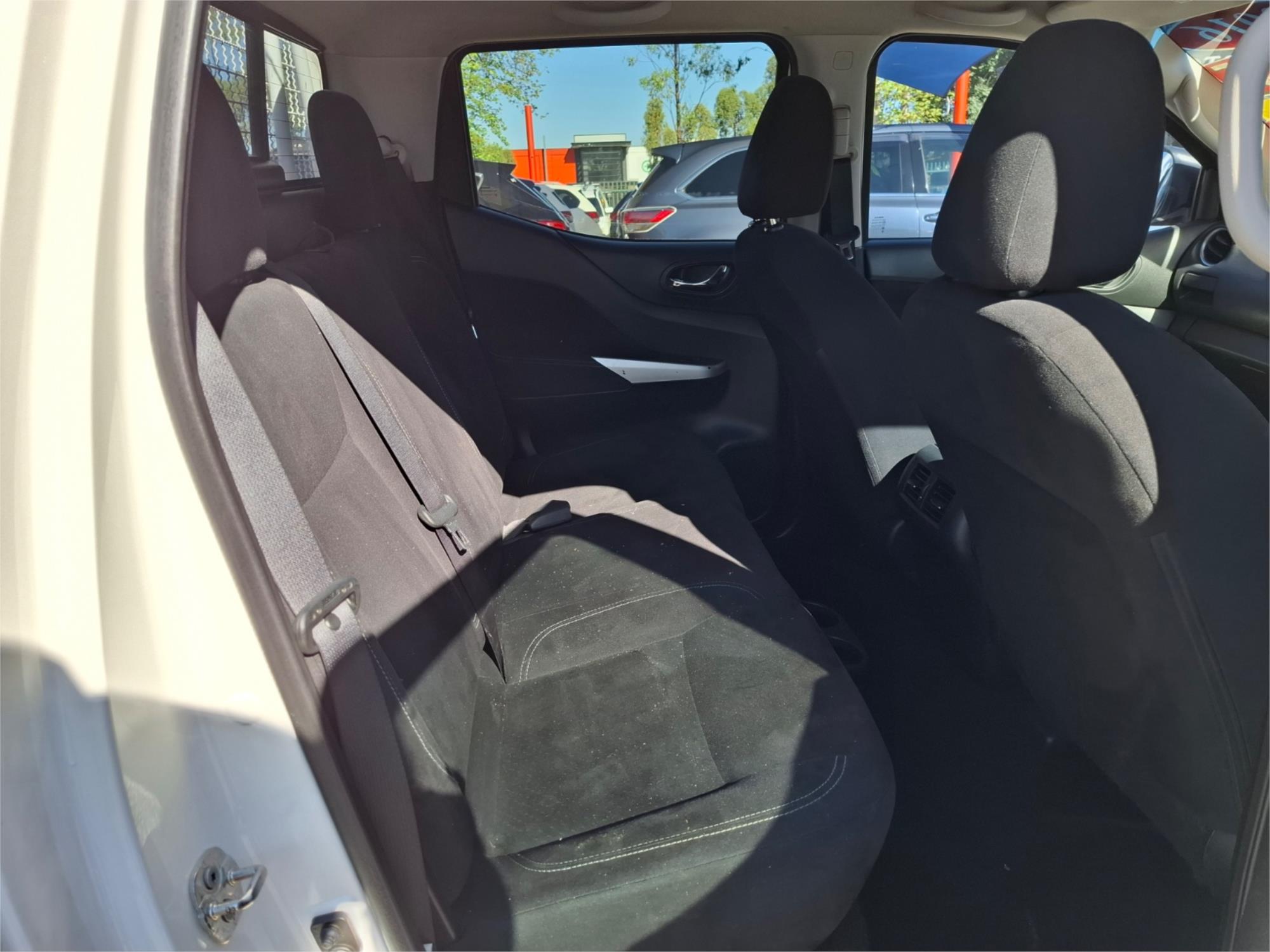 2016 NISSAN NAVARA NP300 D23 ST (4x2) 7 SP AUTOMATIC DUAL CAB UTILITY