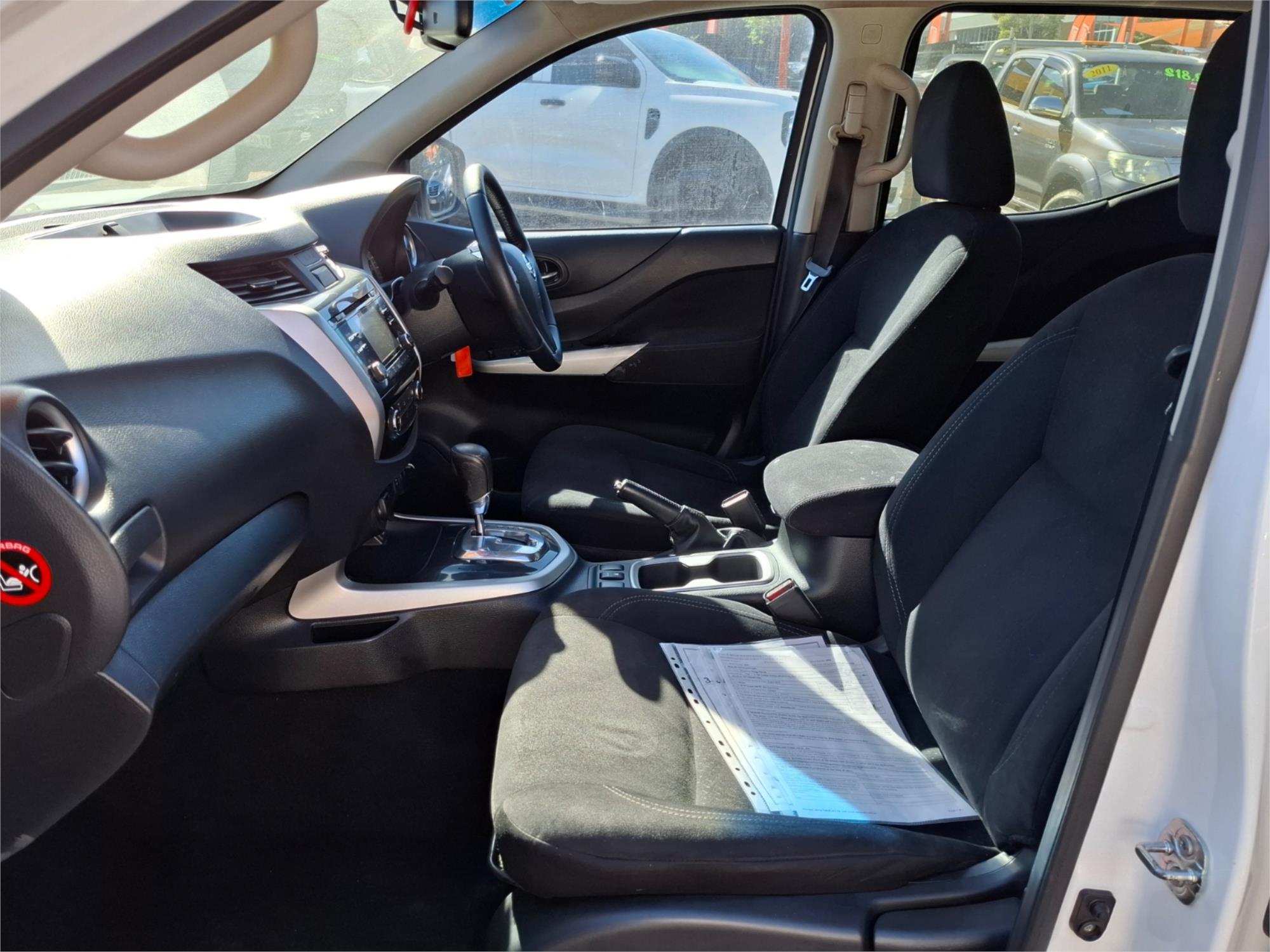 2016 NISSAN NAVARA NP300 D23 ST (4x2) 7 SP AUTOMATIC DUAL CAB UTILITY
