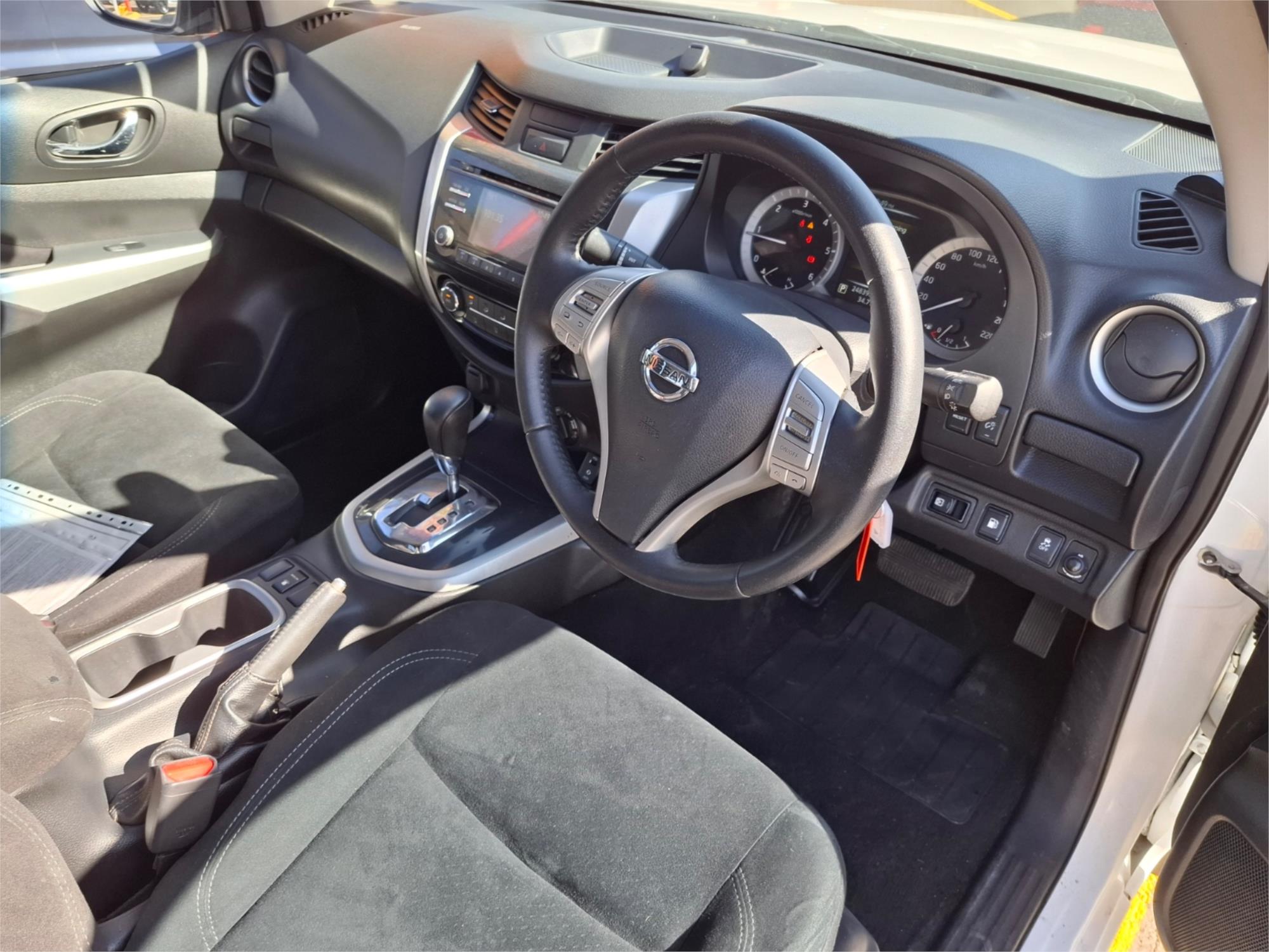 2016 NISSAN NAVARA NP300 D23 ST (4x2) 7 SP AUTOMATIC DUAL CAB UTILITY