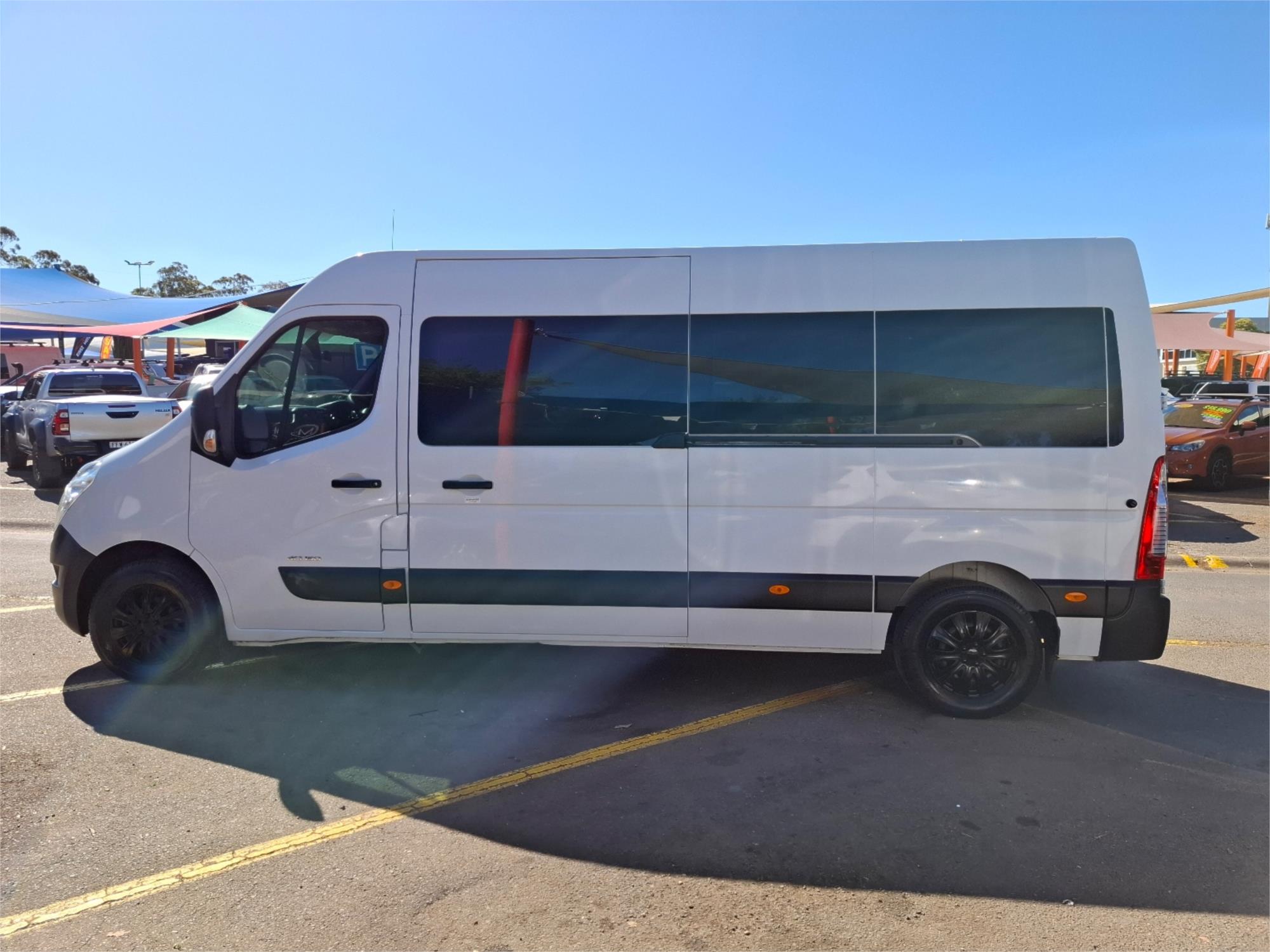 2017 RENAULT MASTER X62 MY17 LWB MID 6 SP AUTOMATED MANUAL BUS