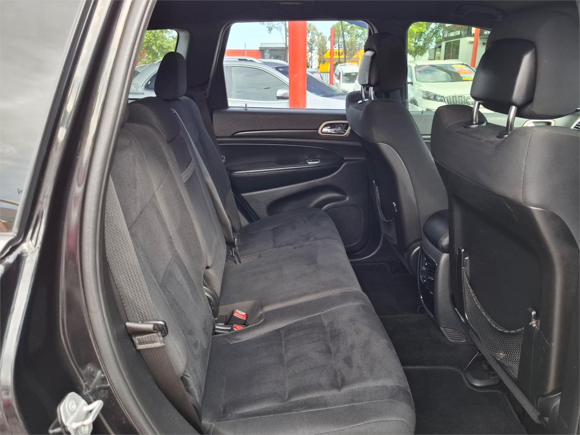 2015 JEEP GRAND CHEROKEE WK MY15 LAREDO (4x2) 8 SP AUTOMATIC 4D WAGON