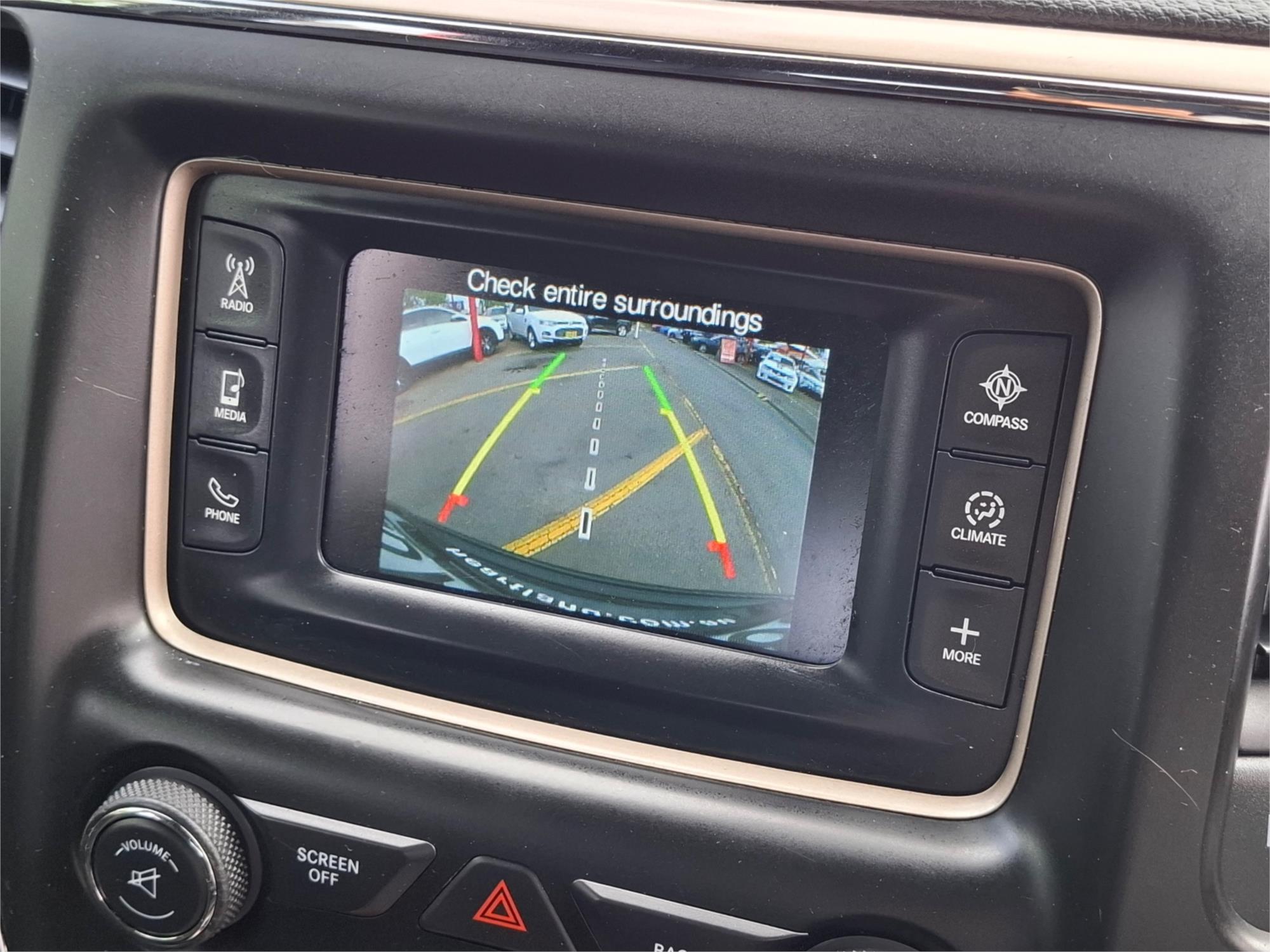 2015 JEEP GRAND CHEROKEE WK MY15 LAREDO (4x2) 8 SP AUTOMATIC 4D WAGON