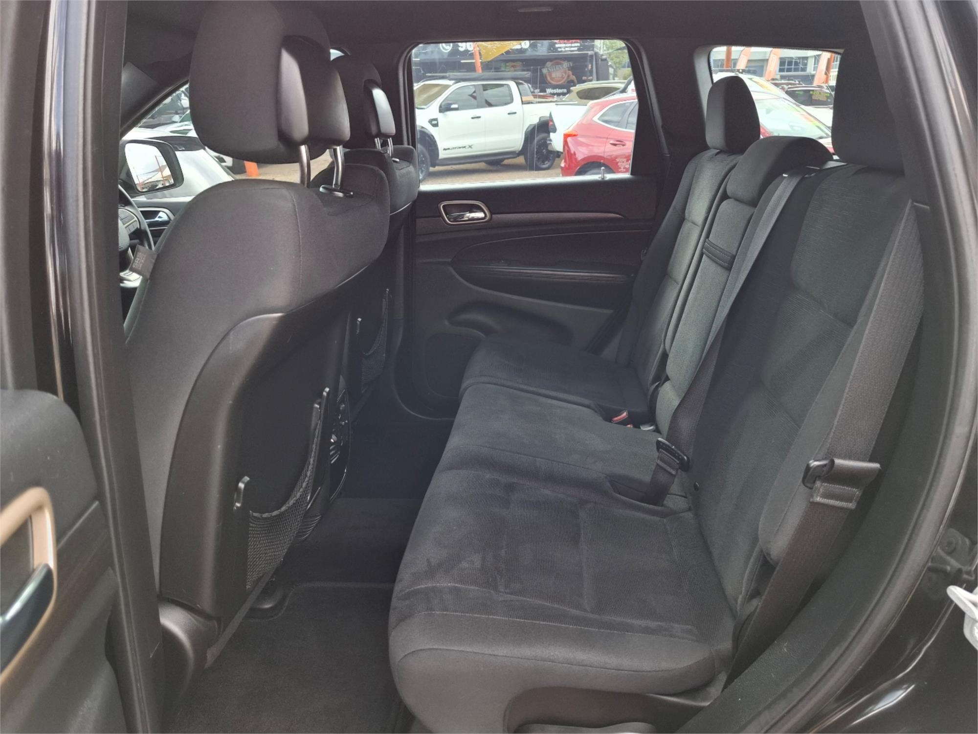 2015 JEEP GRAND CHEROKEE WK MY15 LAREDO (4x2) 8 SP AUTOMATIC 4D WAGON