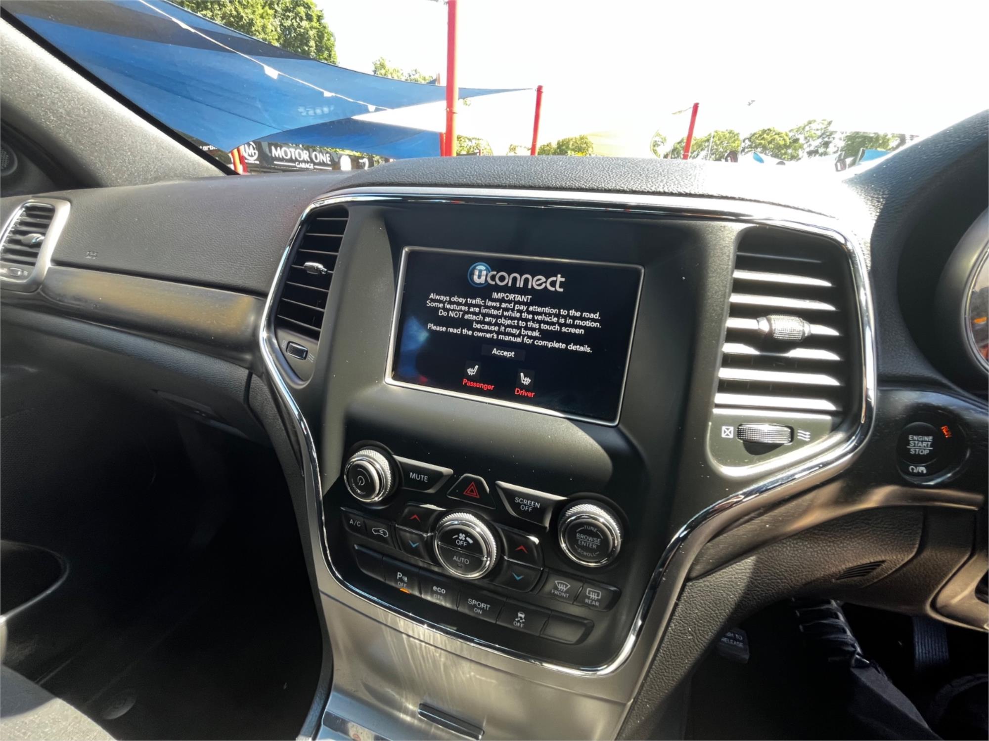 2019 JEEP GRAND CHEROKEE WK MY18 LAREDO (4x2) 8 SP AUTOMATIC 4D WAGON