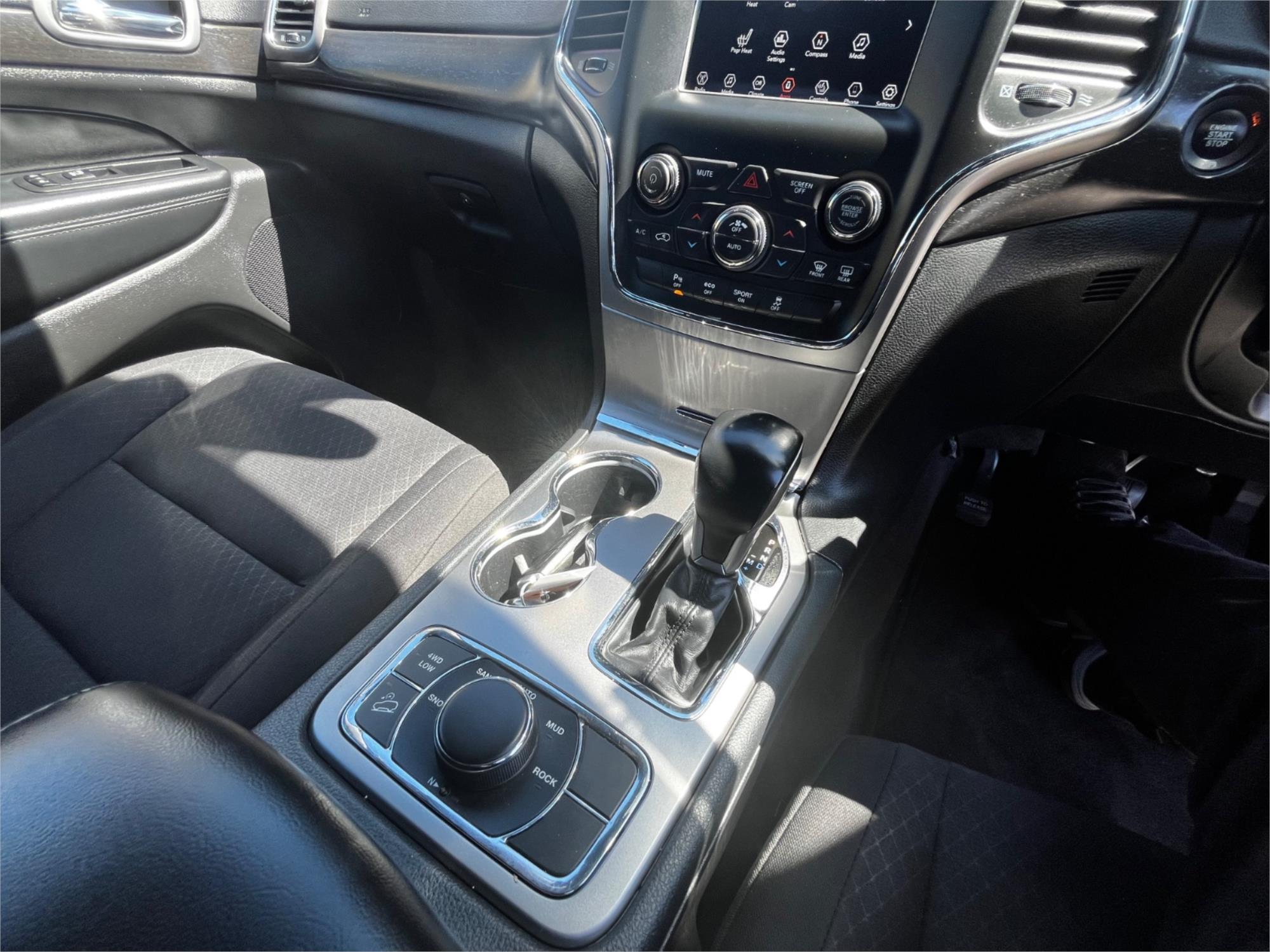 2019 JEEP GRAND CHEROKEE WK MY18 LAREDO (4x2) 8 SP AUTOMATIC 4D WAGON