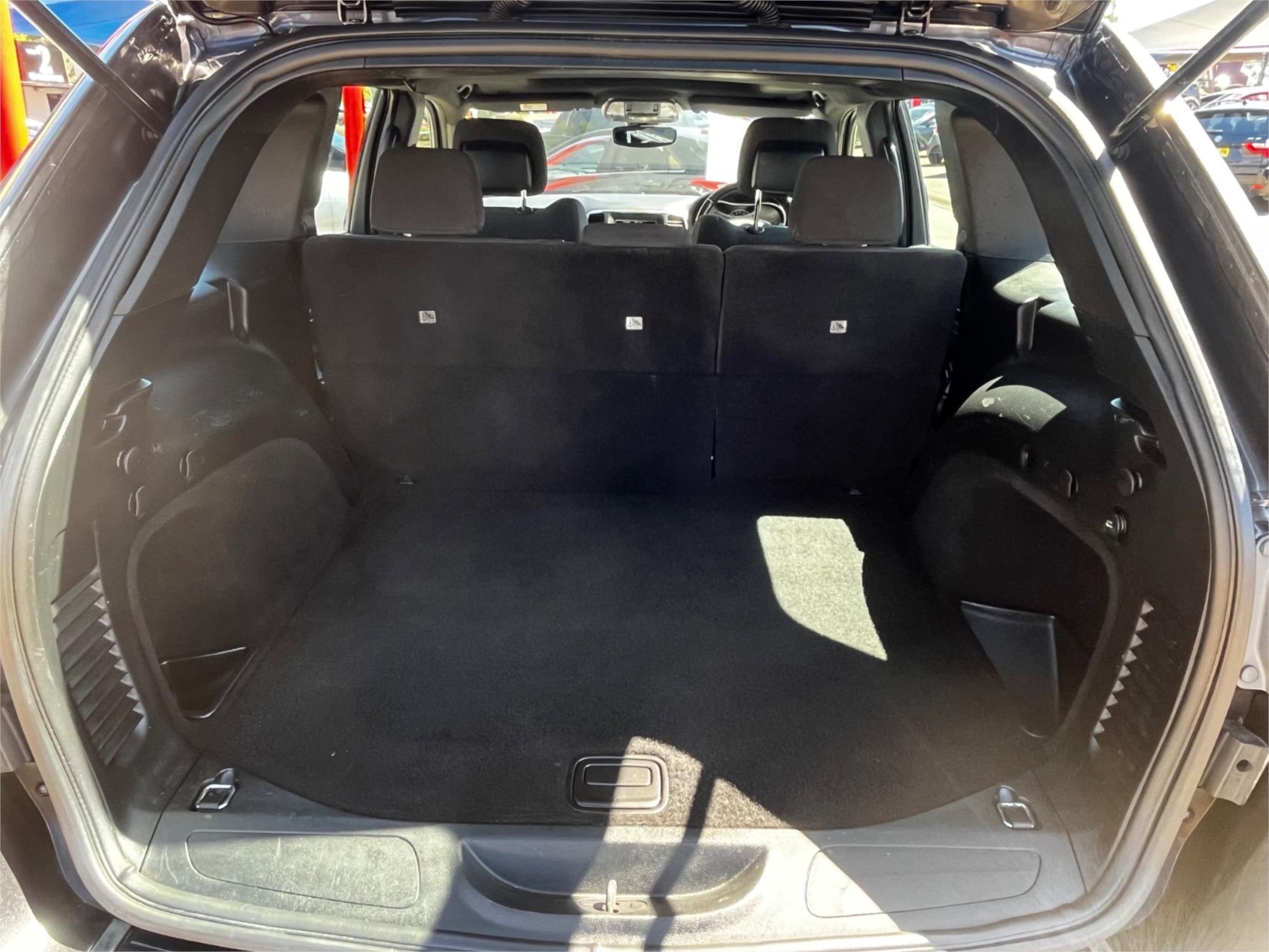 2019 JEEP GRAND CHEROKEE WK MY18 LAREDO (4x2) 8 SP AUTOMATIC 4D WAGON