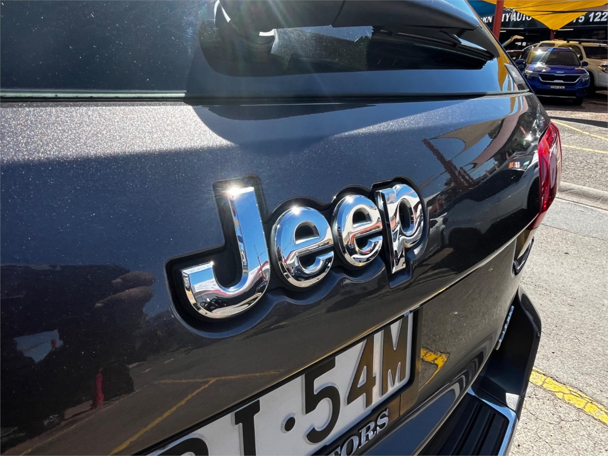 2019 JEEP GRAND CHEROKEE WK MY18 LAREDO (4x2) 8 SP AUTOMATIC 4D WAGON
