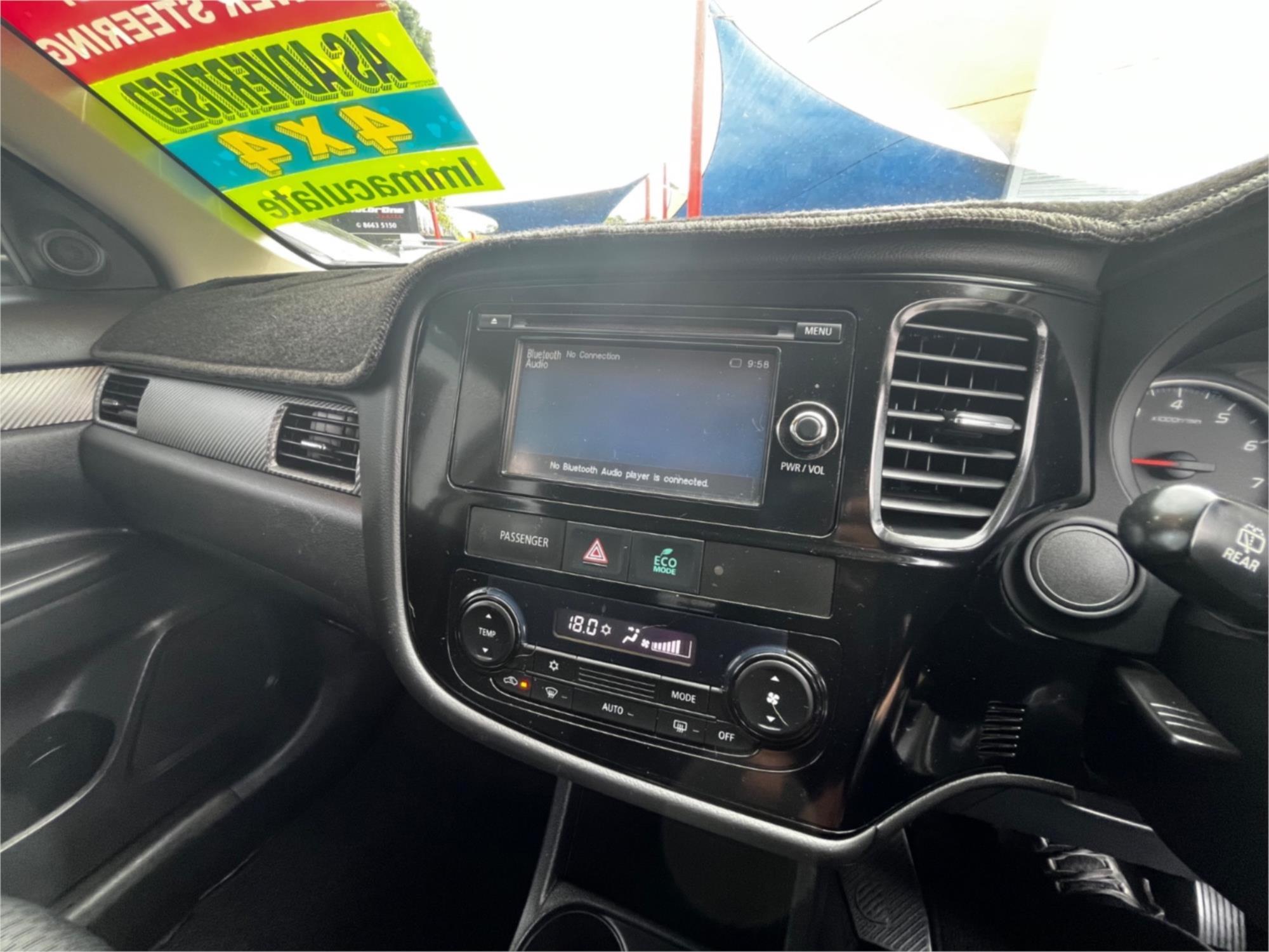 2014 MITSUBISHI OUTLANDER ZJ MY14 ES (4x2) CONTINUOUS VARIABLE 4D WAGON
