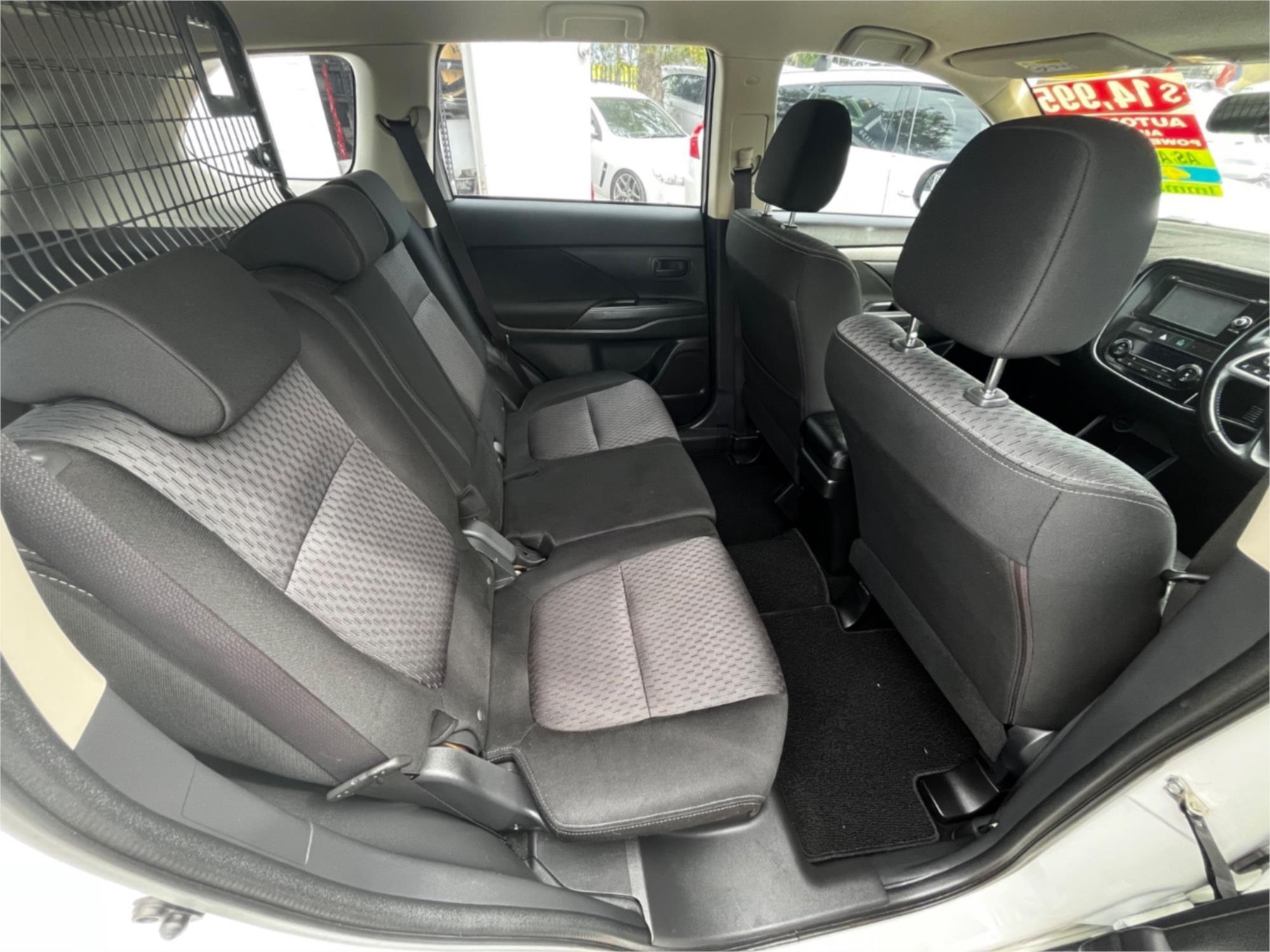 2014 MITSUBISHI OUTLANDER ZJ MY14 ES (4x2) CONTINUOUS VARIABLE 4D WAGON