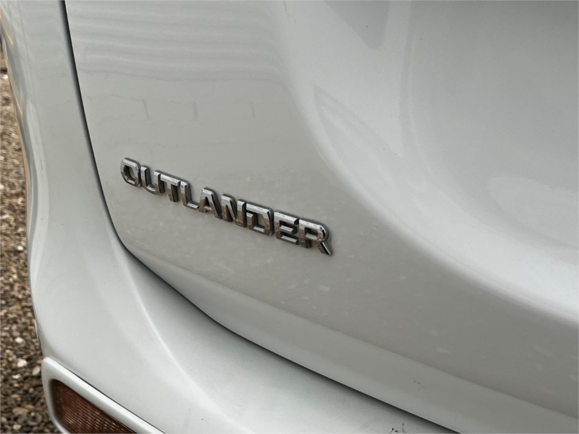 2014 MITSUBISHI OUTLANDER ZJ MY14 ES (4x2) CONTINUOUS VARIABLE 4D WAGON