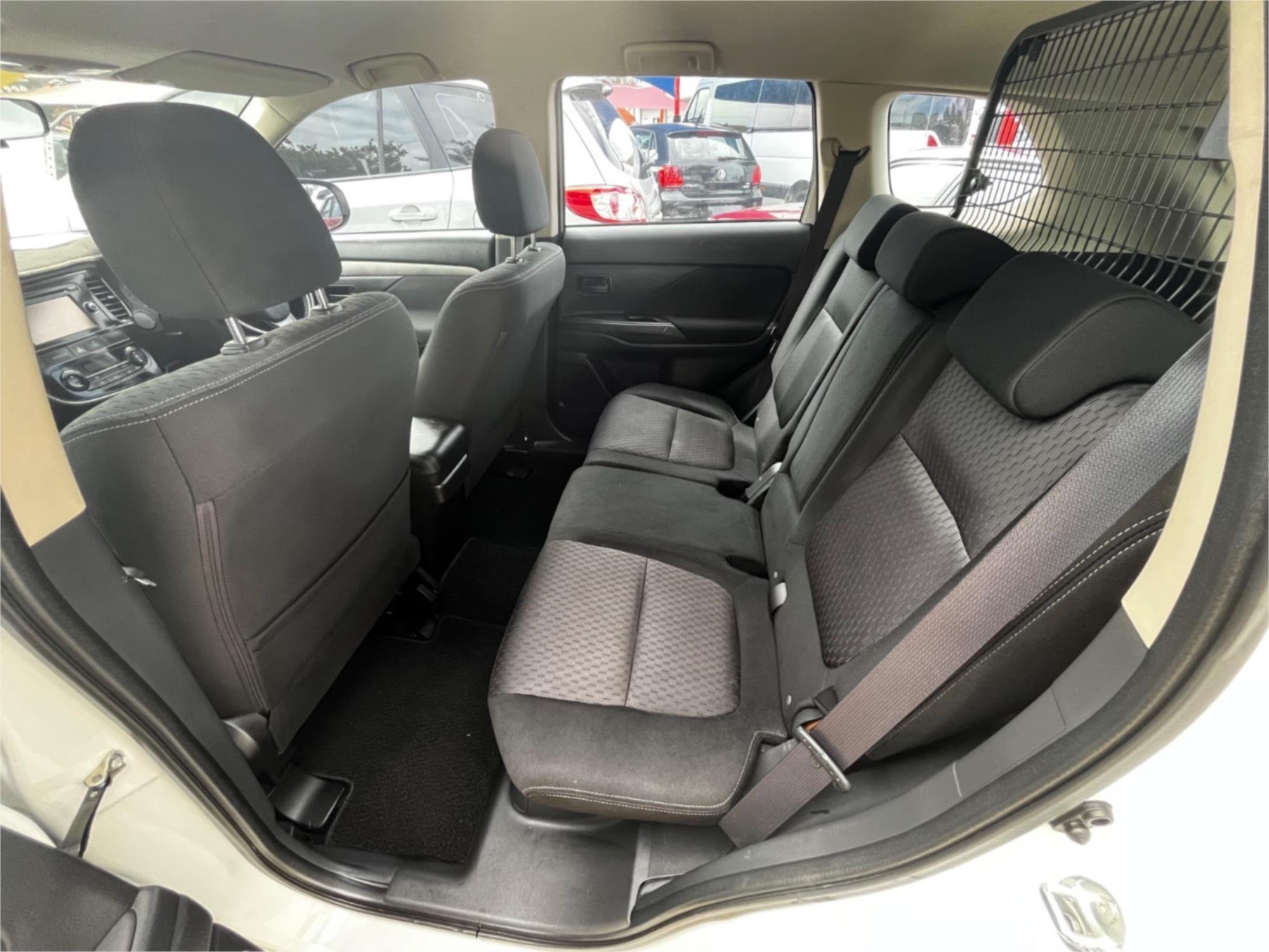 2014 MITSUBISHI OUTLANDER ZJ MY14 ES (4x2) CONTINUOUS VARIABLE 4D WAGON