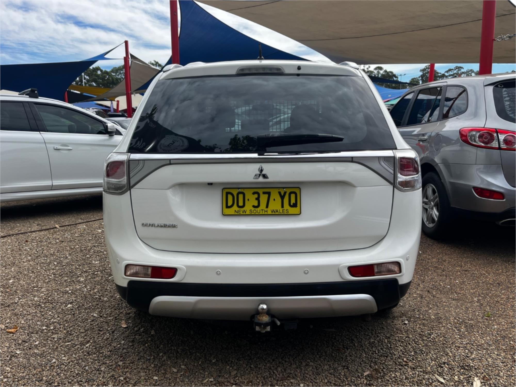 2014 MITSUBISHI OUTLANDER ZJ MY14 ES (4x2) CONTINUOUS VARIABLE 4D WAGON