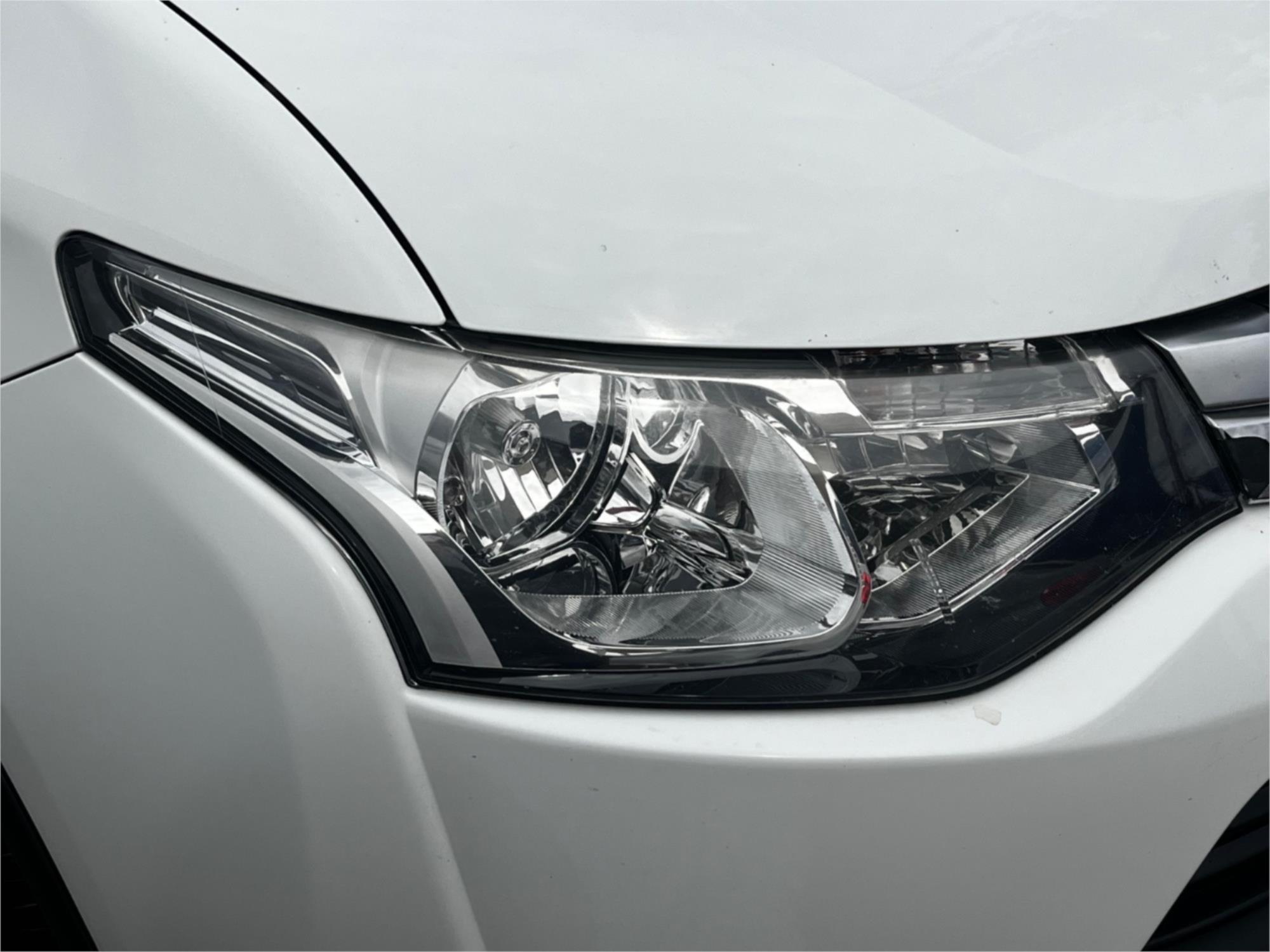 2014 MITSUBISHI OUTLANDER ZJ MY14 ES (4x2) CONTINUOUS VARIABLE 4D WAGON