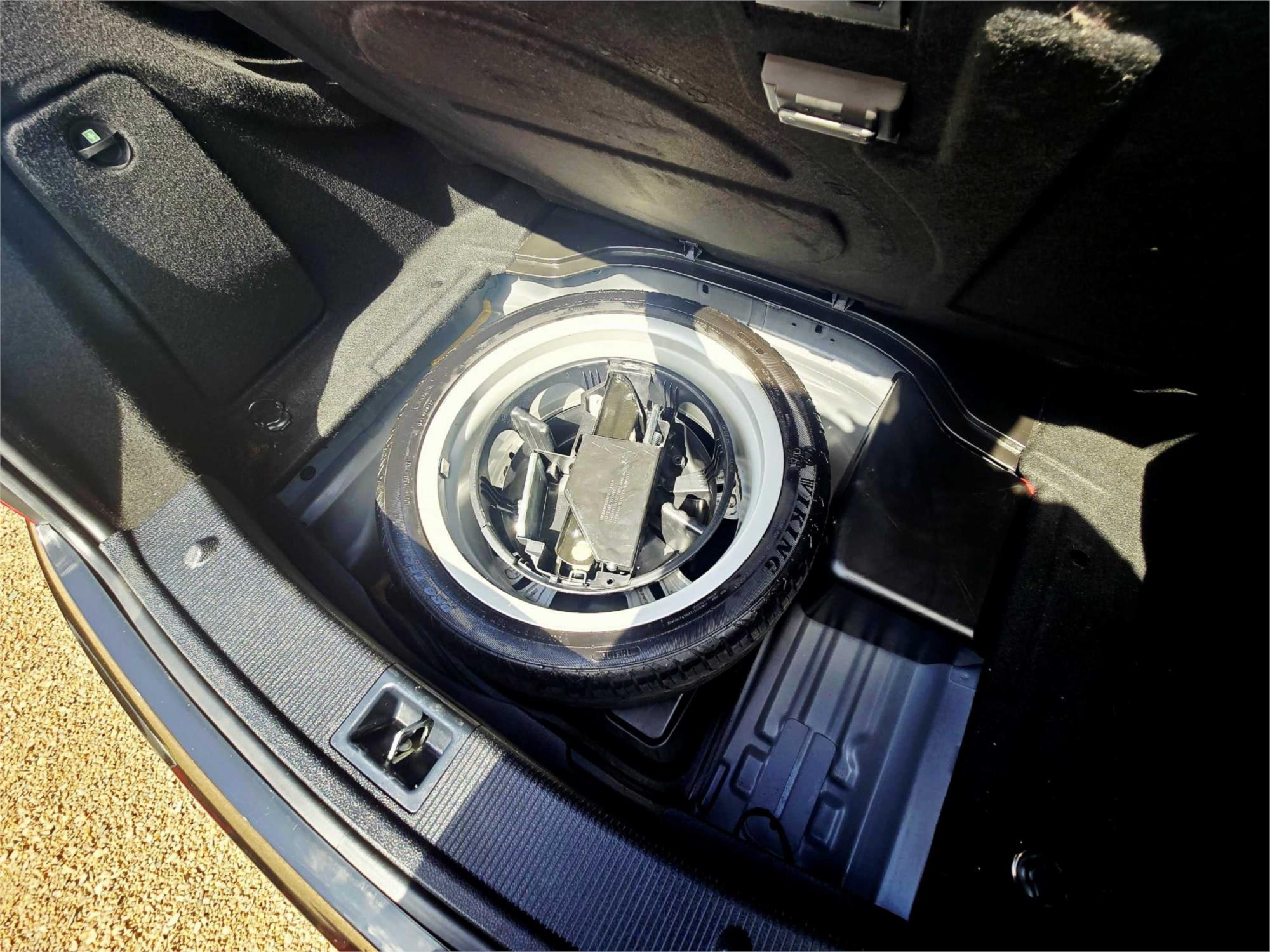 2012 MERCEDES-BENZ C200 W204 MY11 BE EDITION 30 7 SP AUTOMATIC G-TRONIC 4D SEDAN