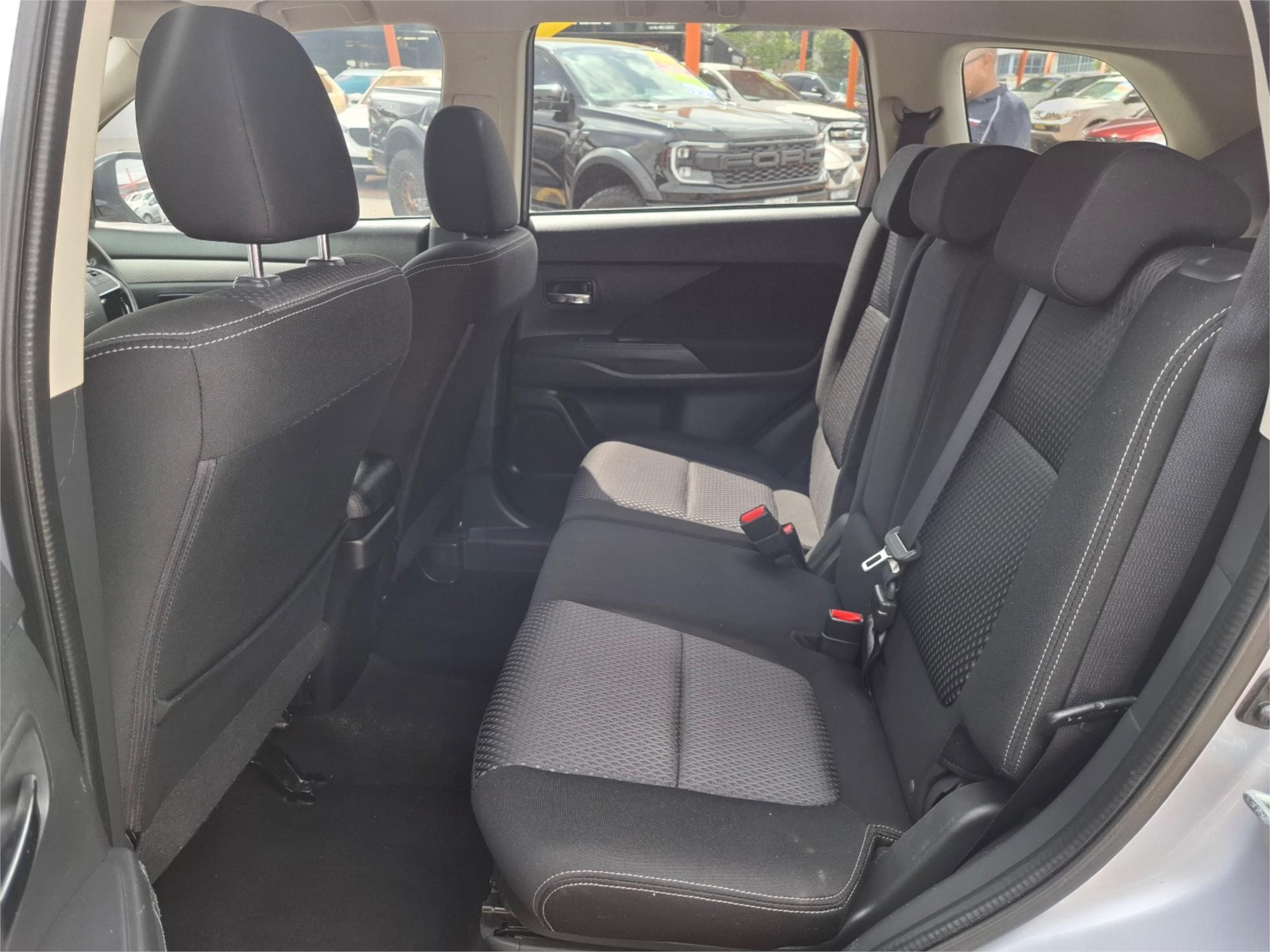 2017 MITSUBISHI OUTLANDER ZK MY17 LS (4x2) CONTINUOUS VARIABLE 4D WAGON