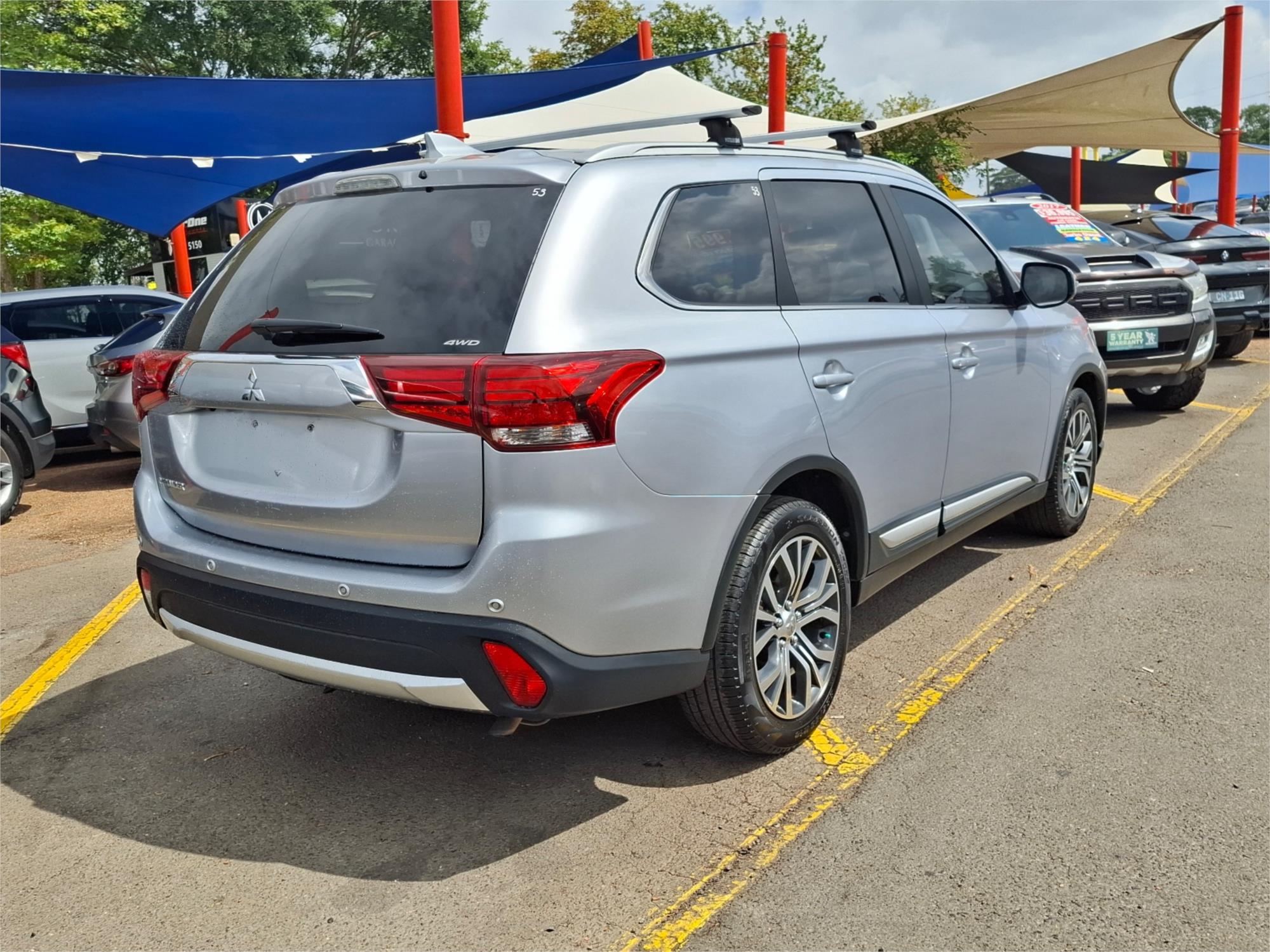 2017 MITSUBISHI OUTLANDER ZK MY17 LS (4x2) CONTINUOUS VARIABLE 4D WAGON