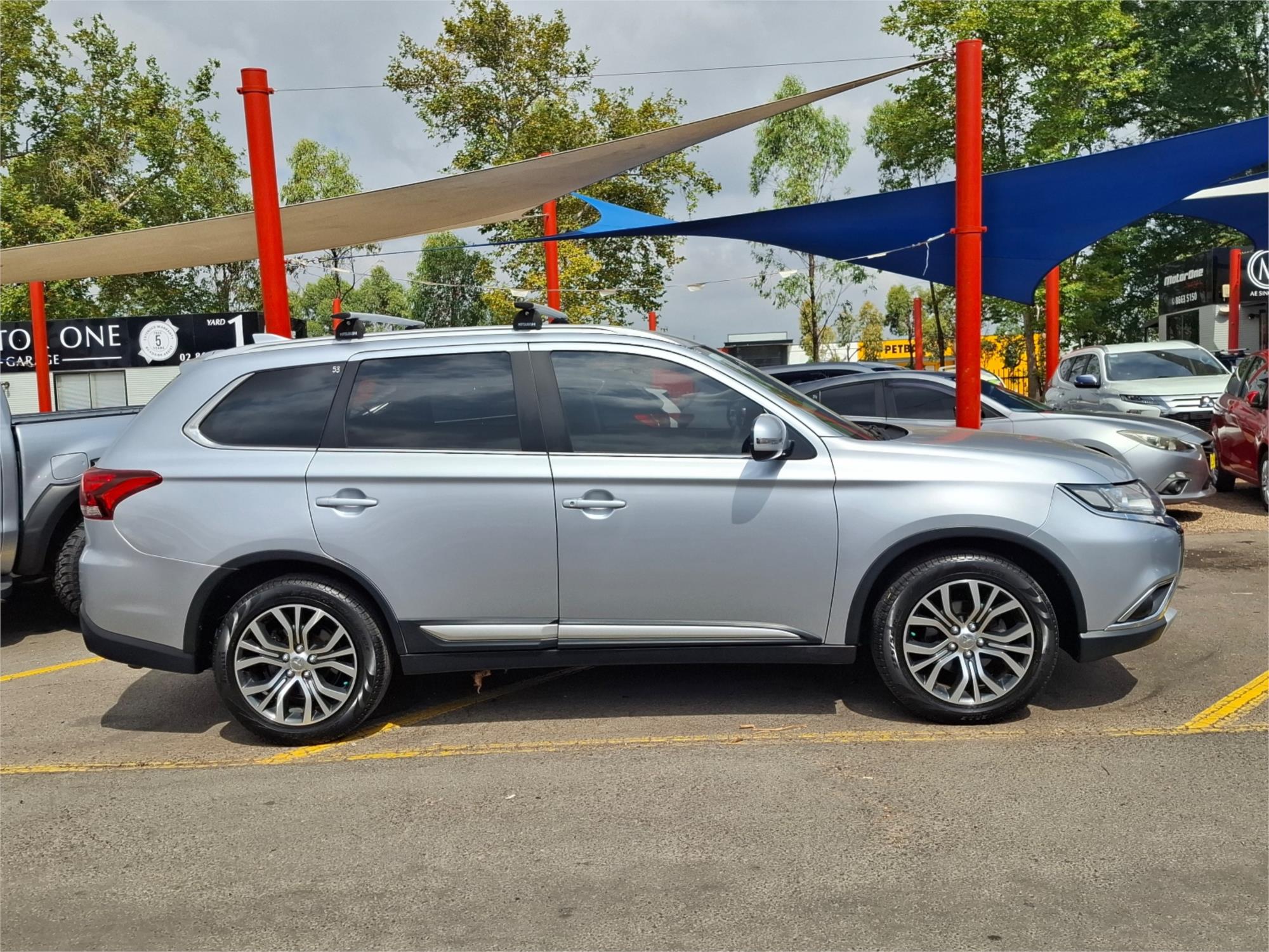 2017 MITSUBISHI OUTLANDER ZK MY17 LS (4x2) CONTINUOUS VARIABLE 4D WAGON