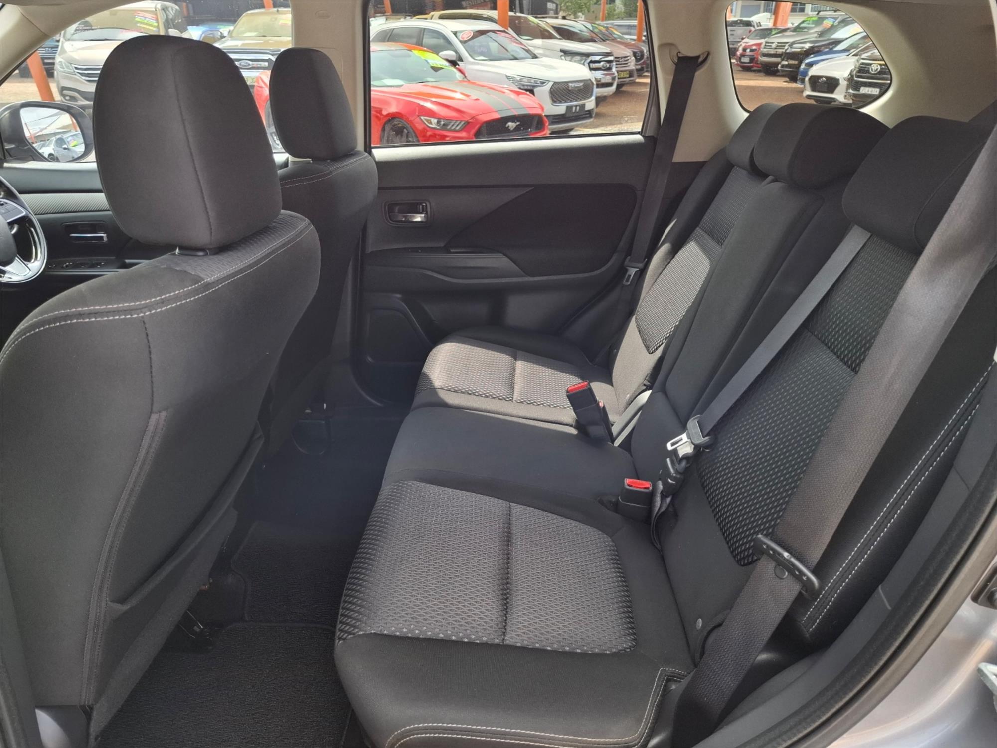 2015 MITSUBISHI OUTLANDER ZK MY16 LS (4x2) 5 SP MANUAL 4D WAGON