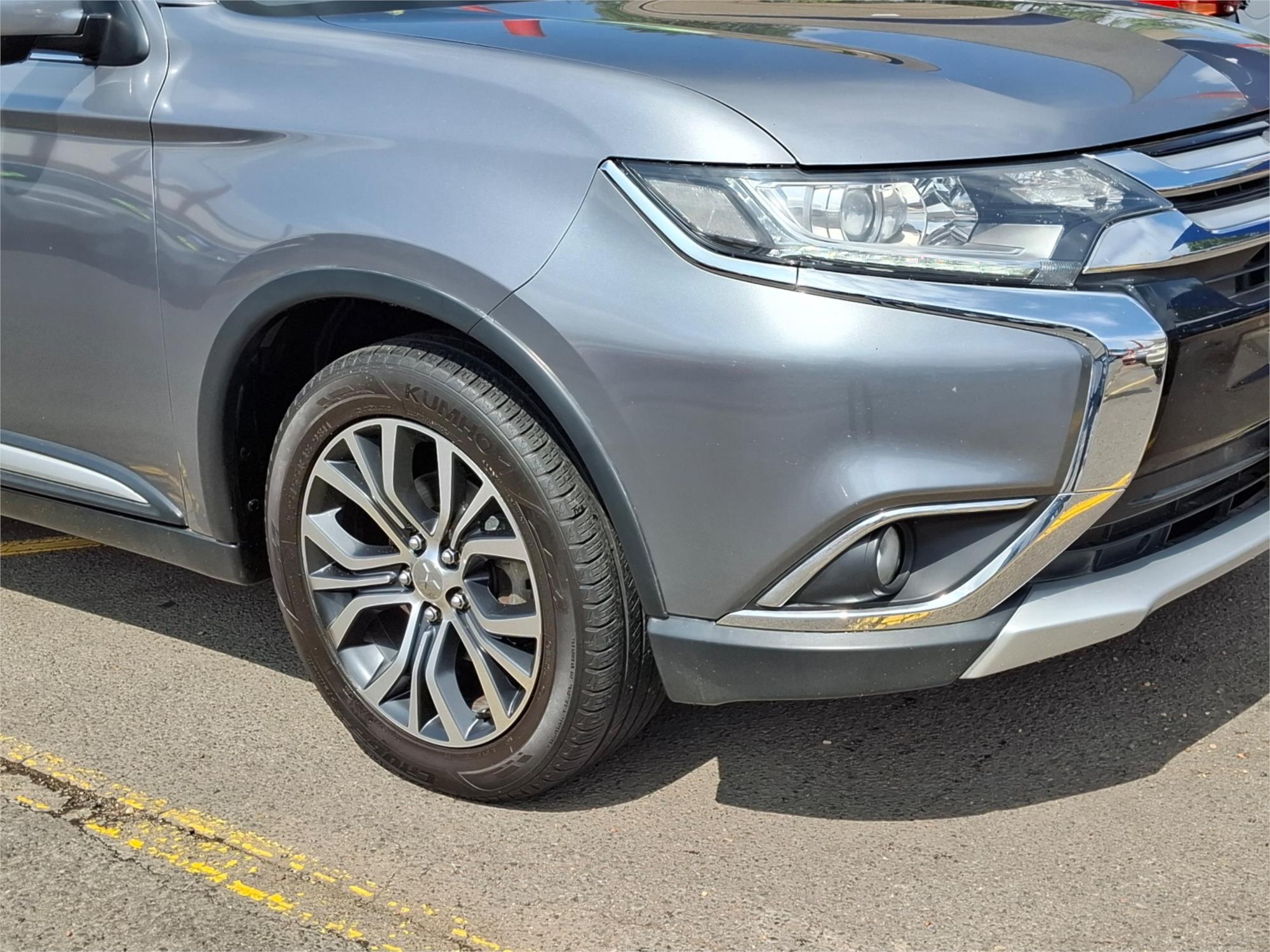 2015 MITSUBISHI OUTLANDER ZK MY16 LS (4x2) 5 SP MANUAL 4D WAGON