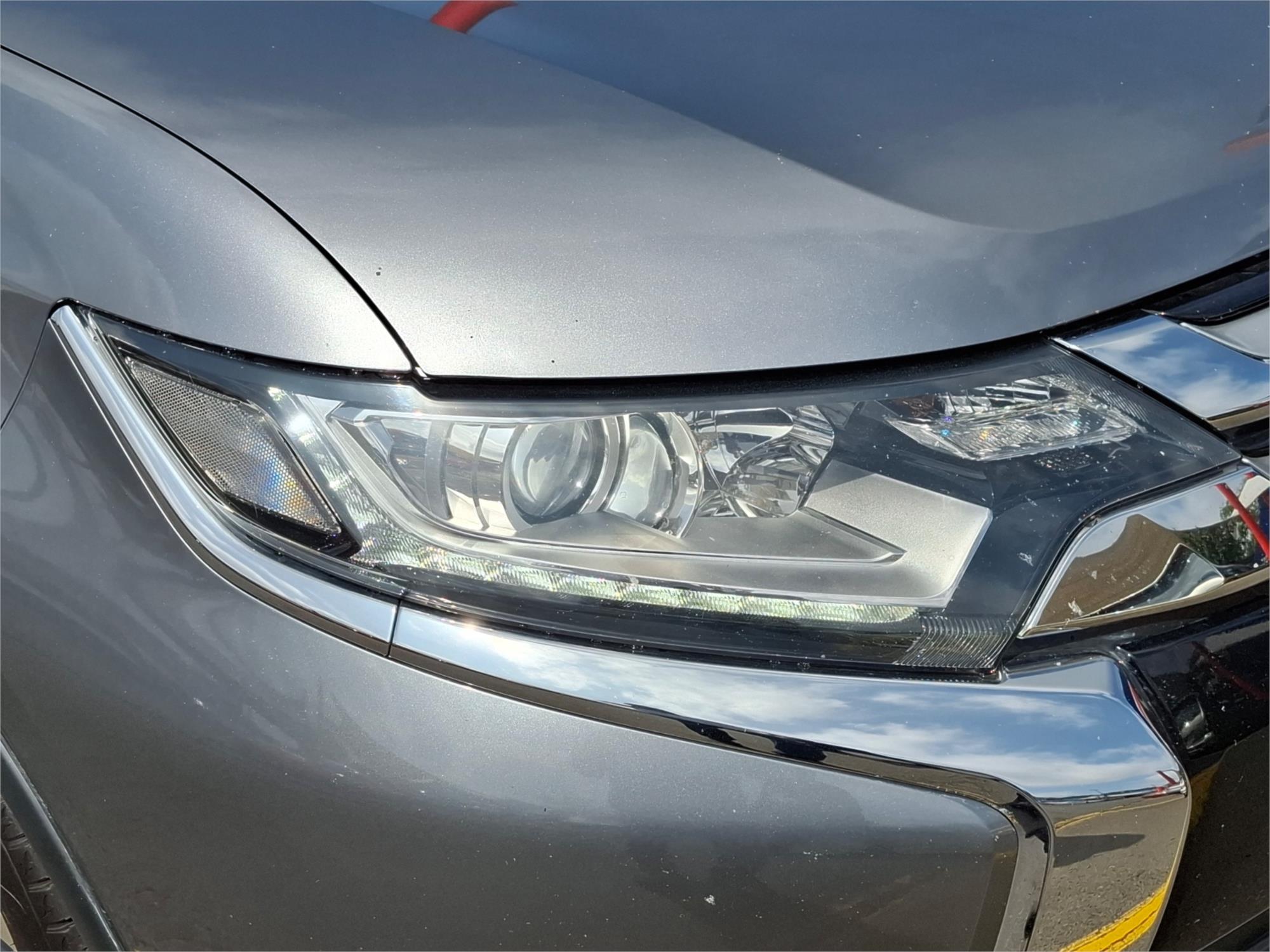 2015 MITSUBISHI OUTLANDER ZK MY16 LS (4x2) 5 SP MANUAL 4D WAGON