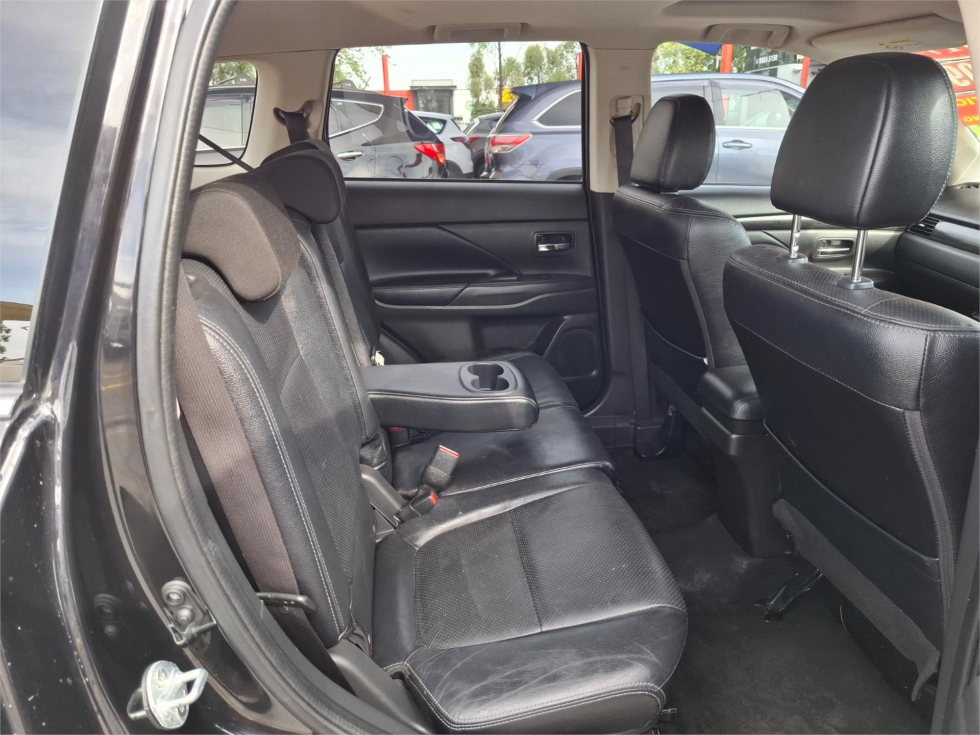 2017 MITSUBISHI OUTLANDER ZK MY17 EXCEED PHEV 1 SP AUTOMATIC 4D WAGON