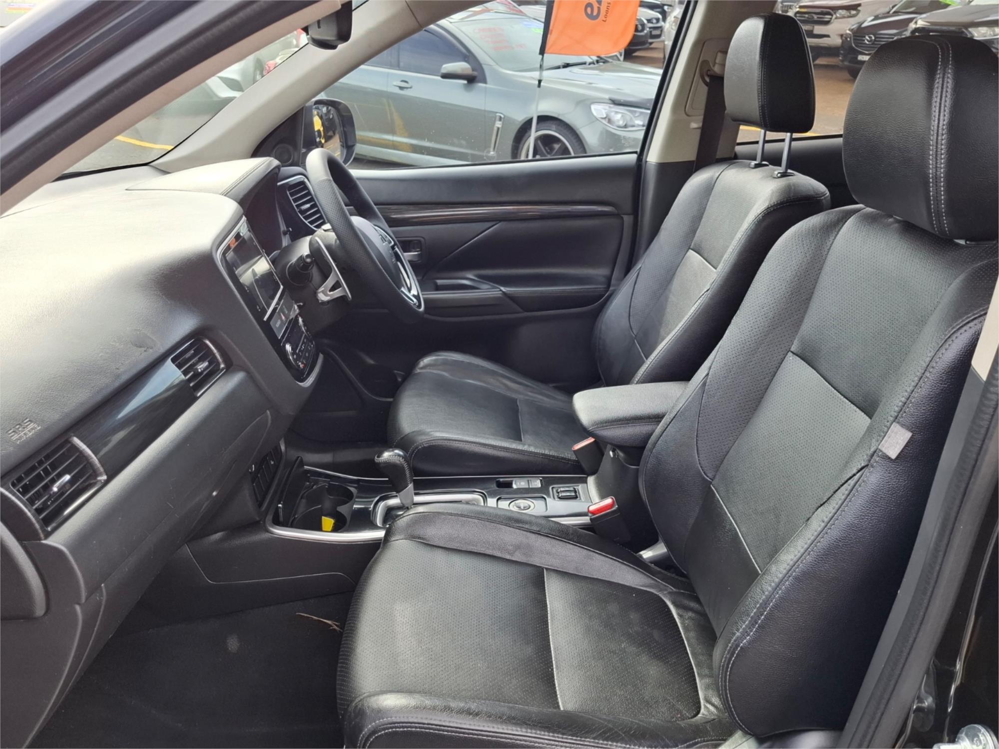 2017 MITSUBISHI OUTLANDER ZK MY17 EXCEED PHEV 1 SP AUTOMATIC 4D WAGON