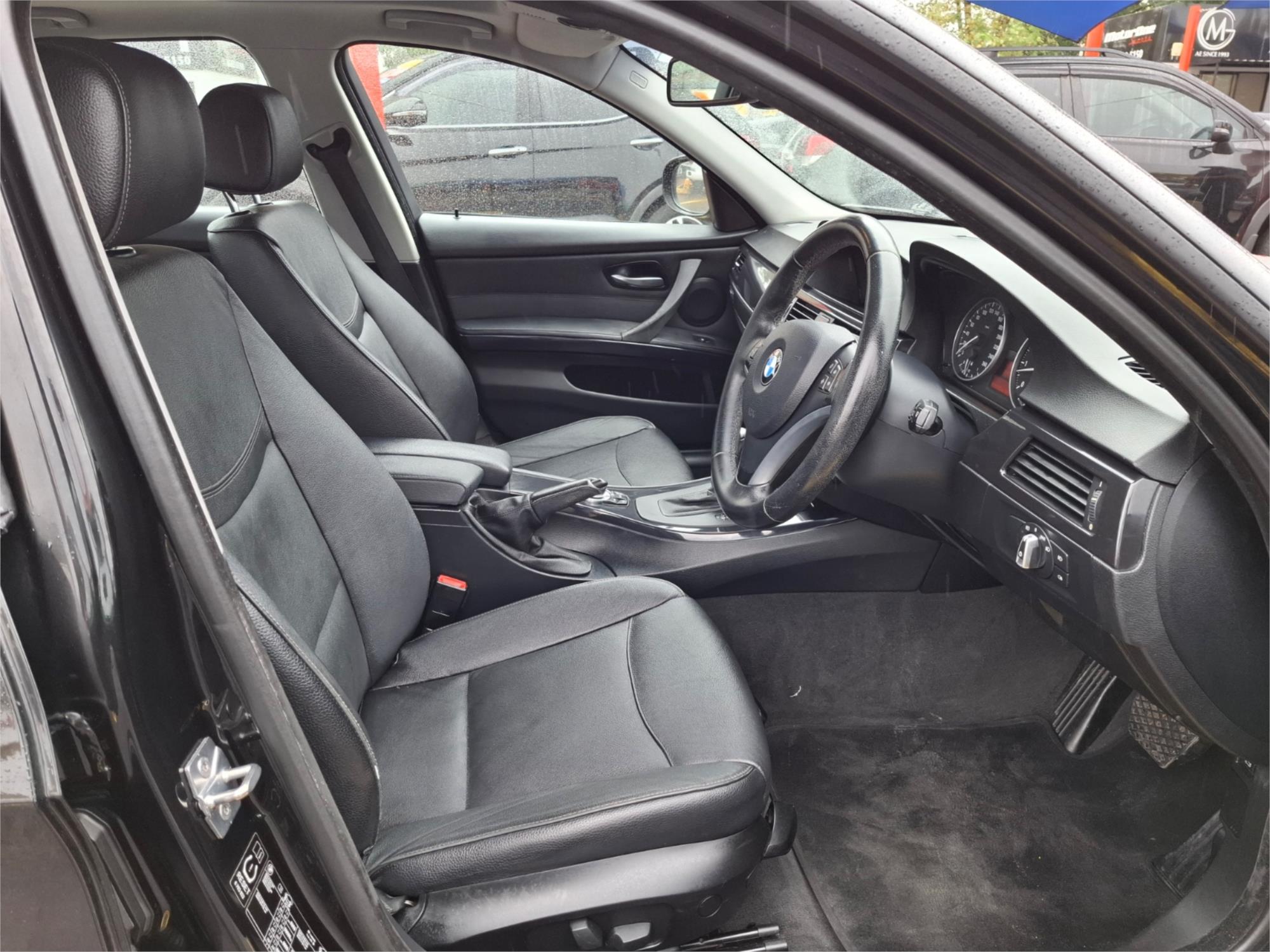 2009 BMW 3 E90 MY09 20i EXECUTIVE 6 SP AUTOMATIC STEPTRONIC 4D SEDAN