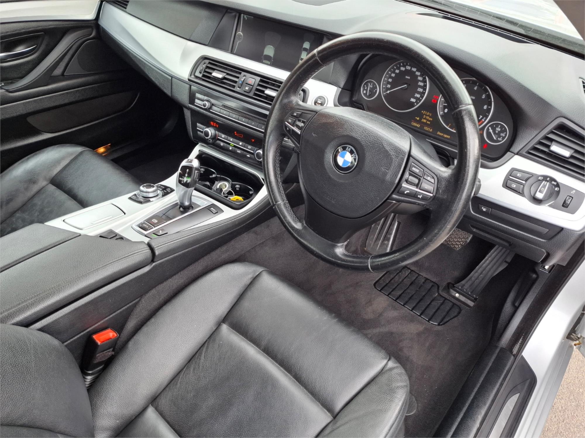 2010 BMW 5 SERIES F10 528I SPORTS AUTOMATIC SEDAN