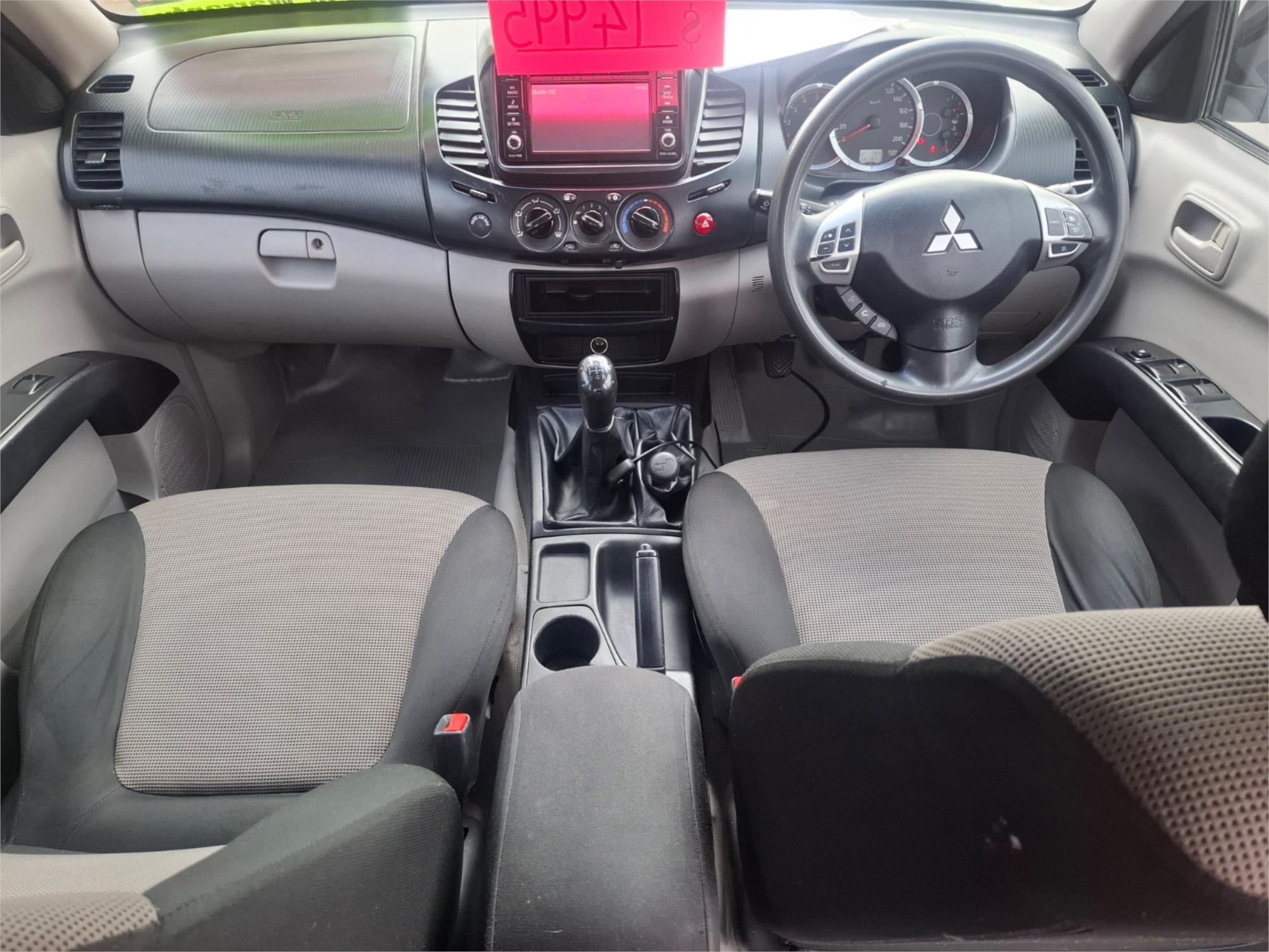 2015 MITSUBISHI TRITON MN MY15 GLX 5 SP MANUAL DOUBLE CAB UTILITY