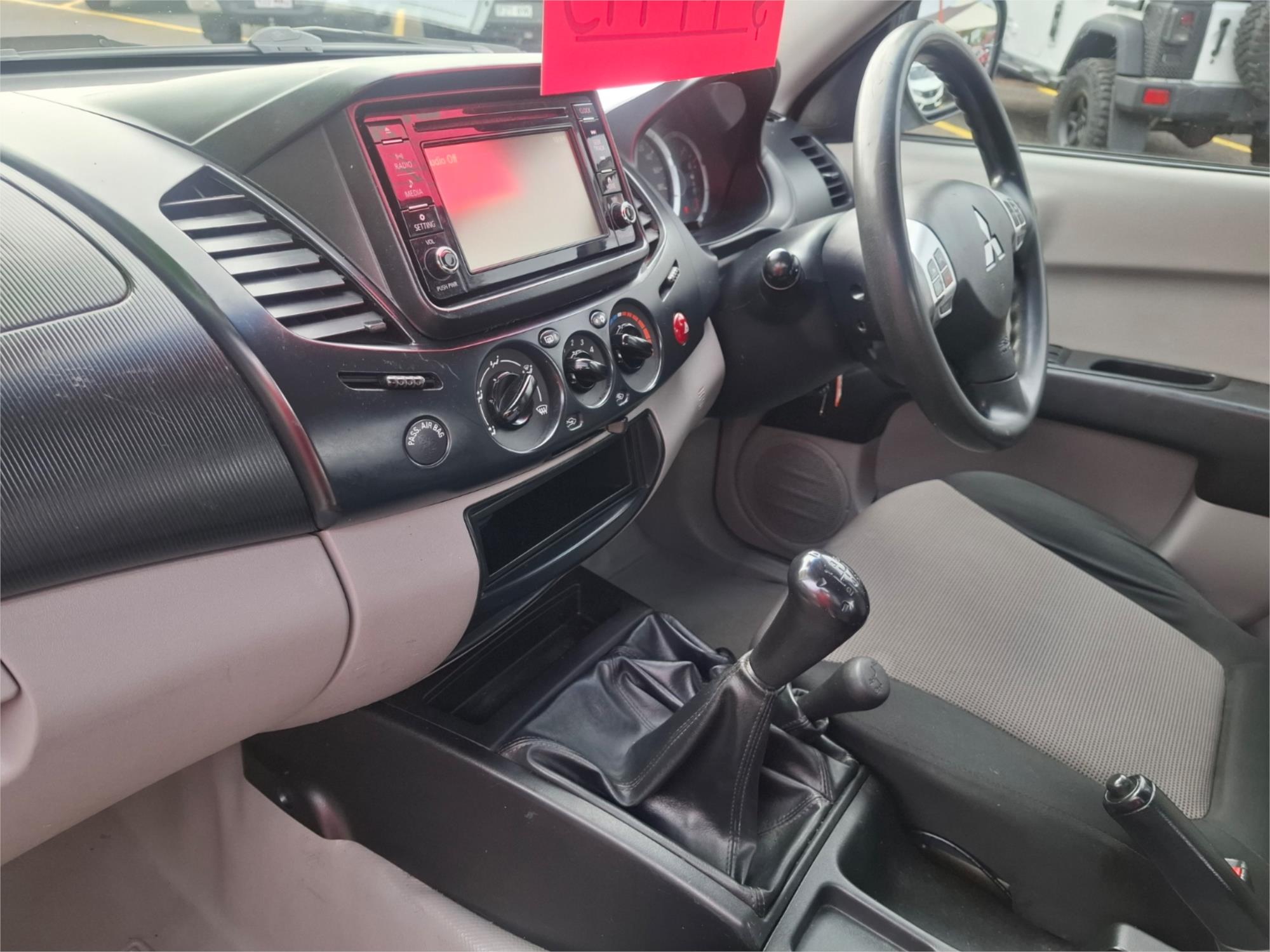 2015 MITSUBISHI TRITON MN MY15 GLX 5 SP MANUAL DOUBLE CAB UTILITY