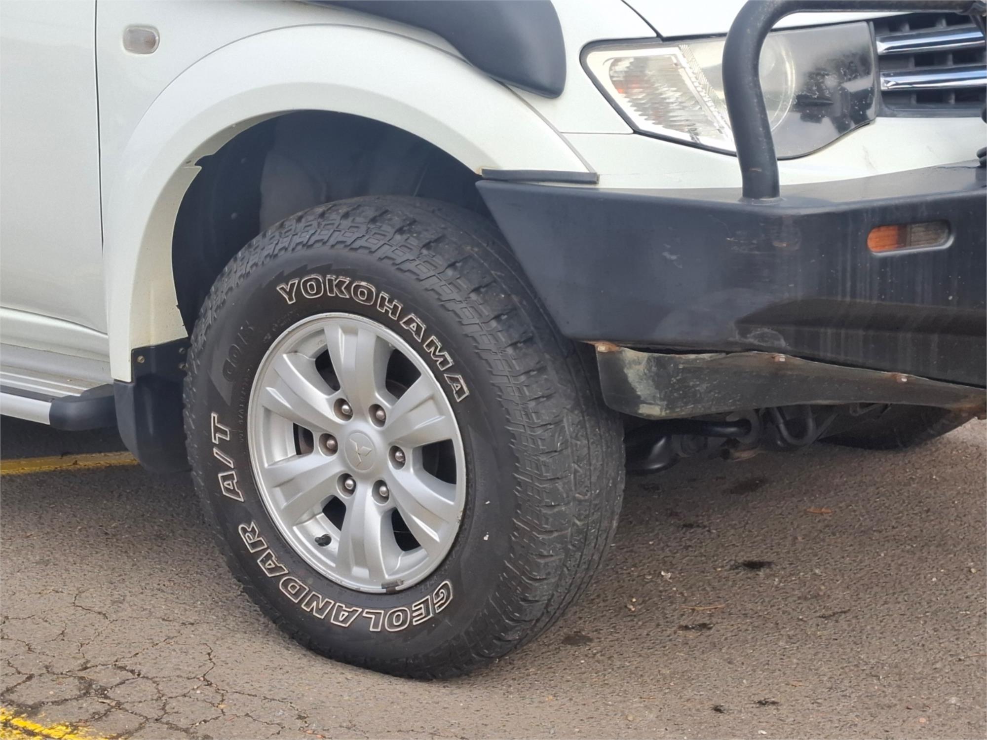2015 MITSUBISHI TRITON MN MY15 GLX 5 SP MANUAL DOUBLE CAB UTILITY