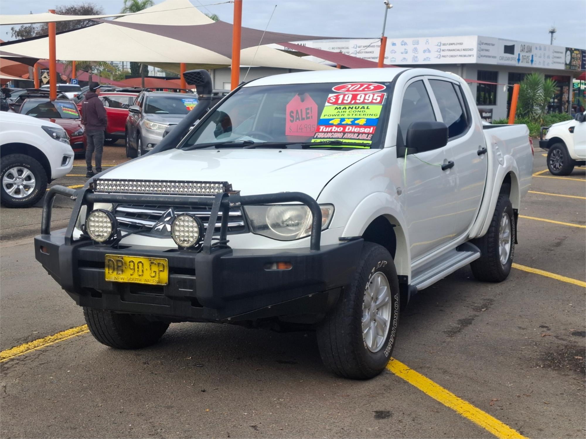2015 MITSUBISHI TRITON MN MY15 GLX 5 SP MANUAL DOUBLE CAB UTILITY