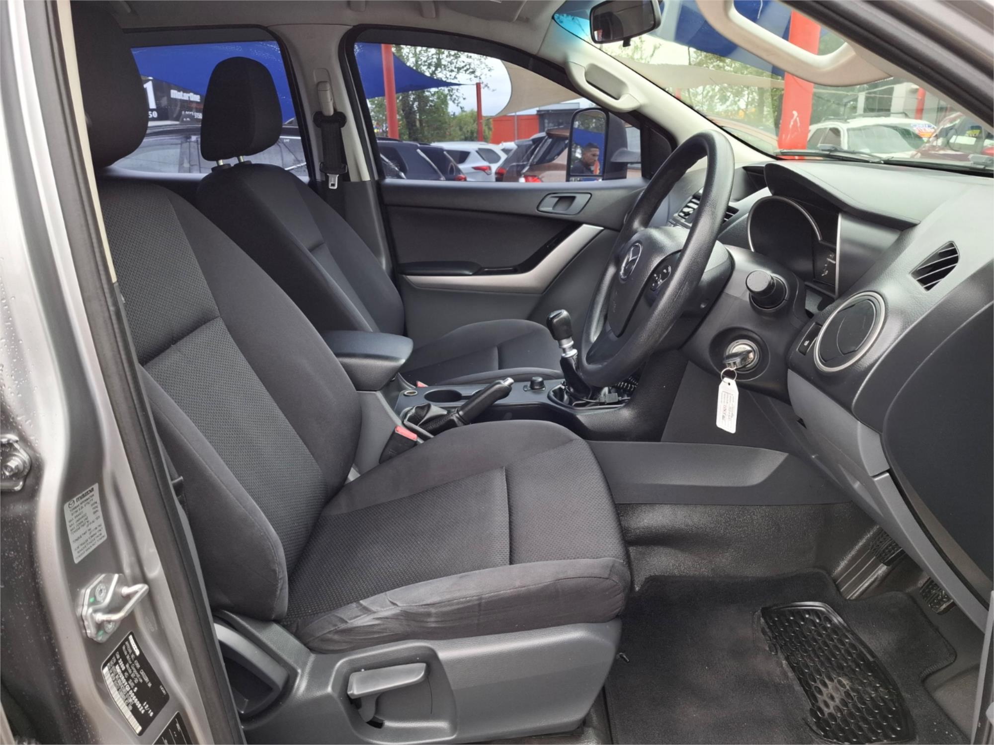 2016 MAZDA BT-50 MY16 XT (4x2) 6 SP MANUAL C/CHAS