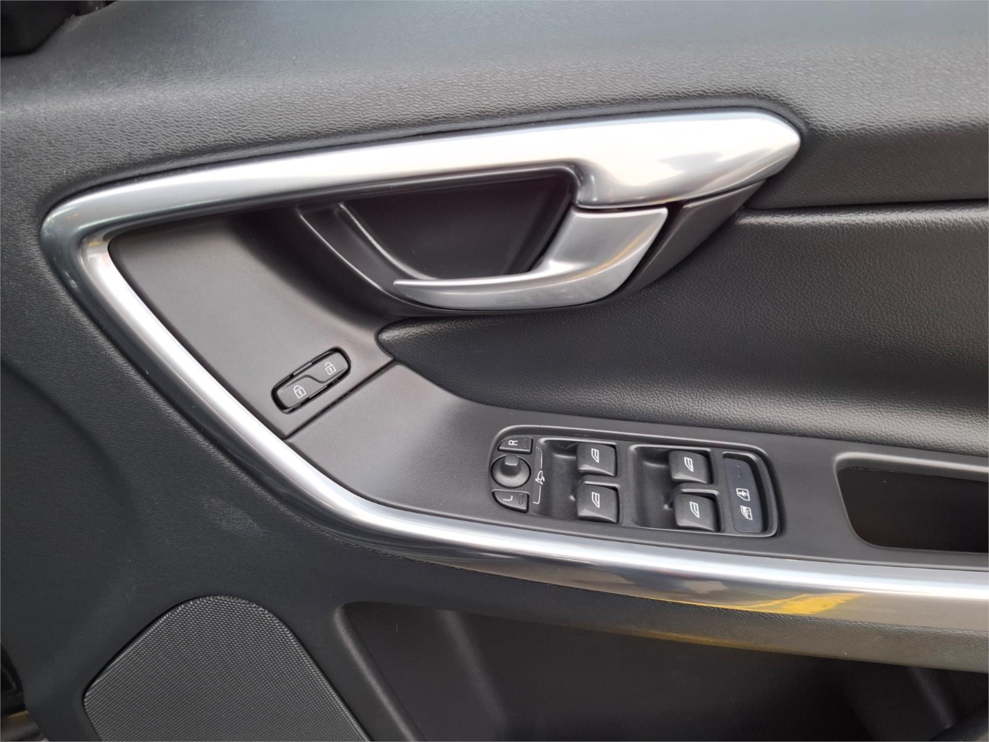 2012 VOLVO XC60 DZ MY12 T5 6 SP AUTO DUAL CLUTCH 4D WAGON