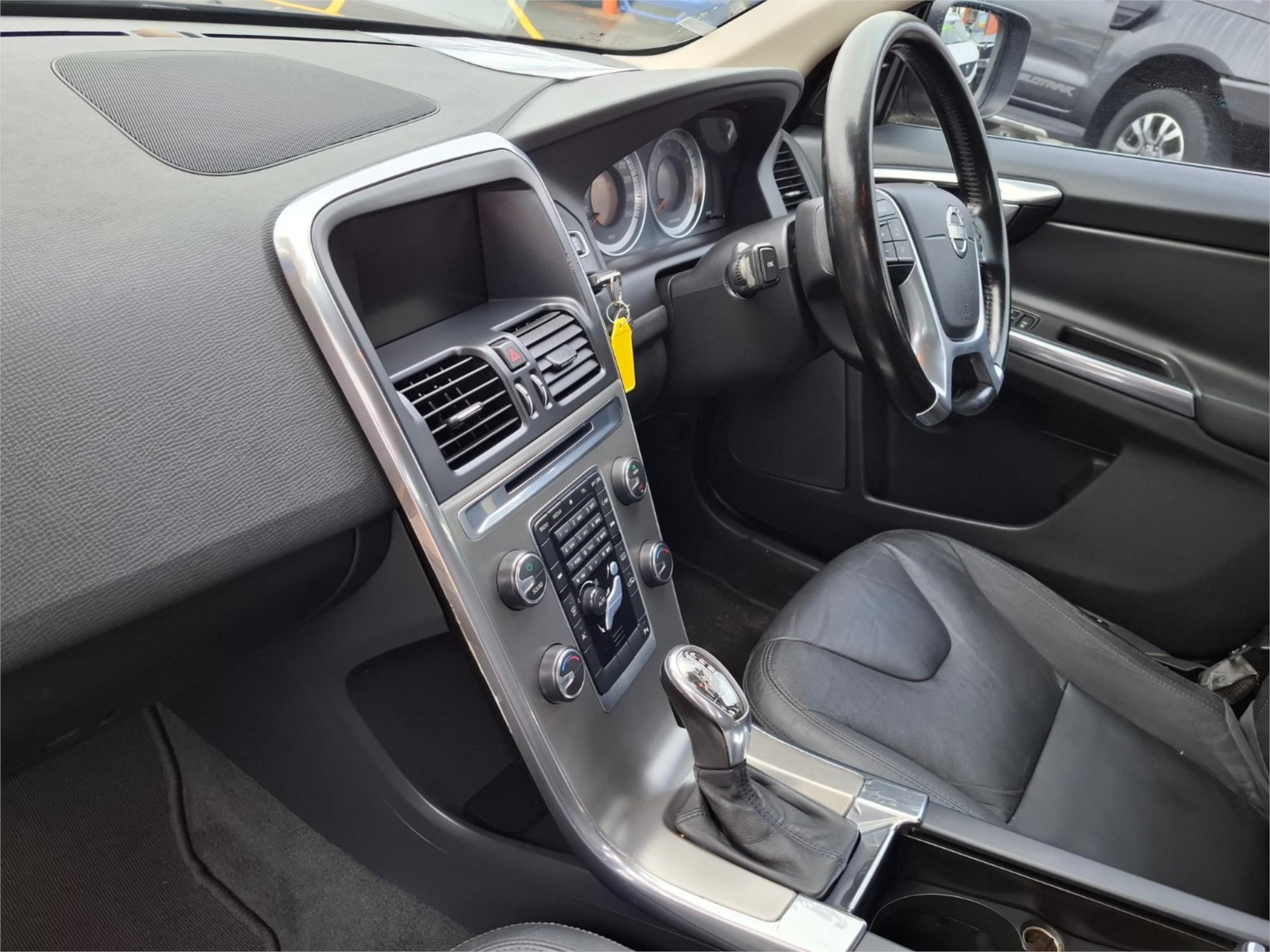 2012 VOLVO XC60 DZ MY12 T5 6 SP AUTO DUAL CLUTCH 4D WAGON