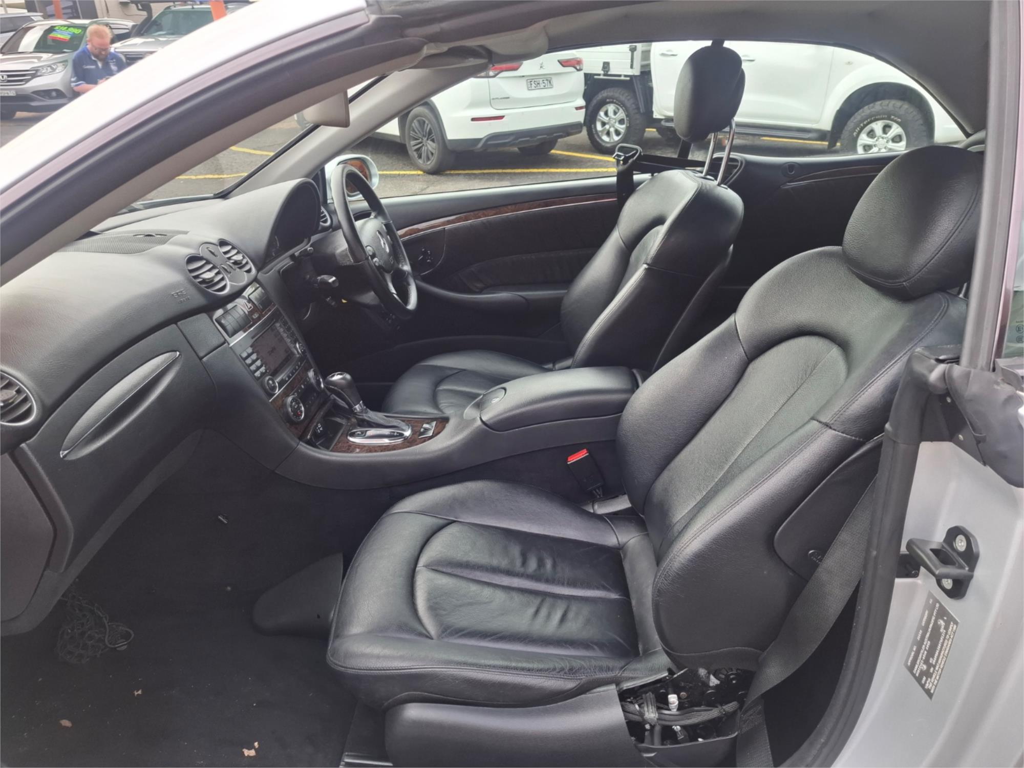2006 MERCEDES-BENZ CLK350 209 MY06 AVANTGARDE 7 SP AUTOMATIC G-TRONIC 2D CABRIOLET