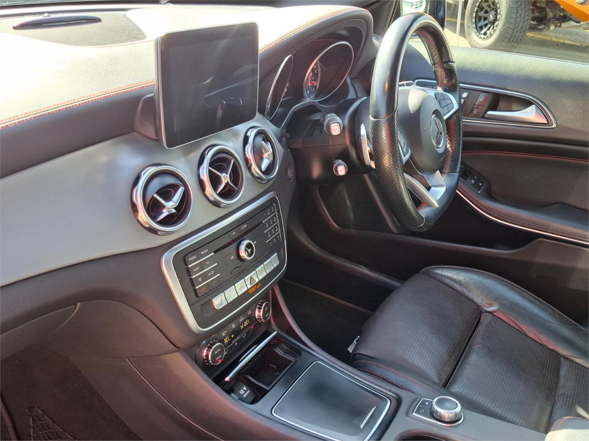 2017 MERCEDES-BENZ GLA X156 MY17 220 d 7 SP AUTO DUAL CLUTCH 4D WAGON
