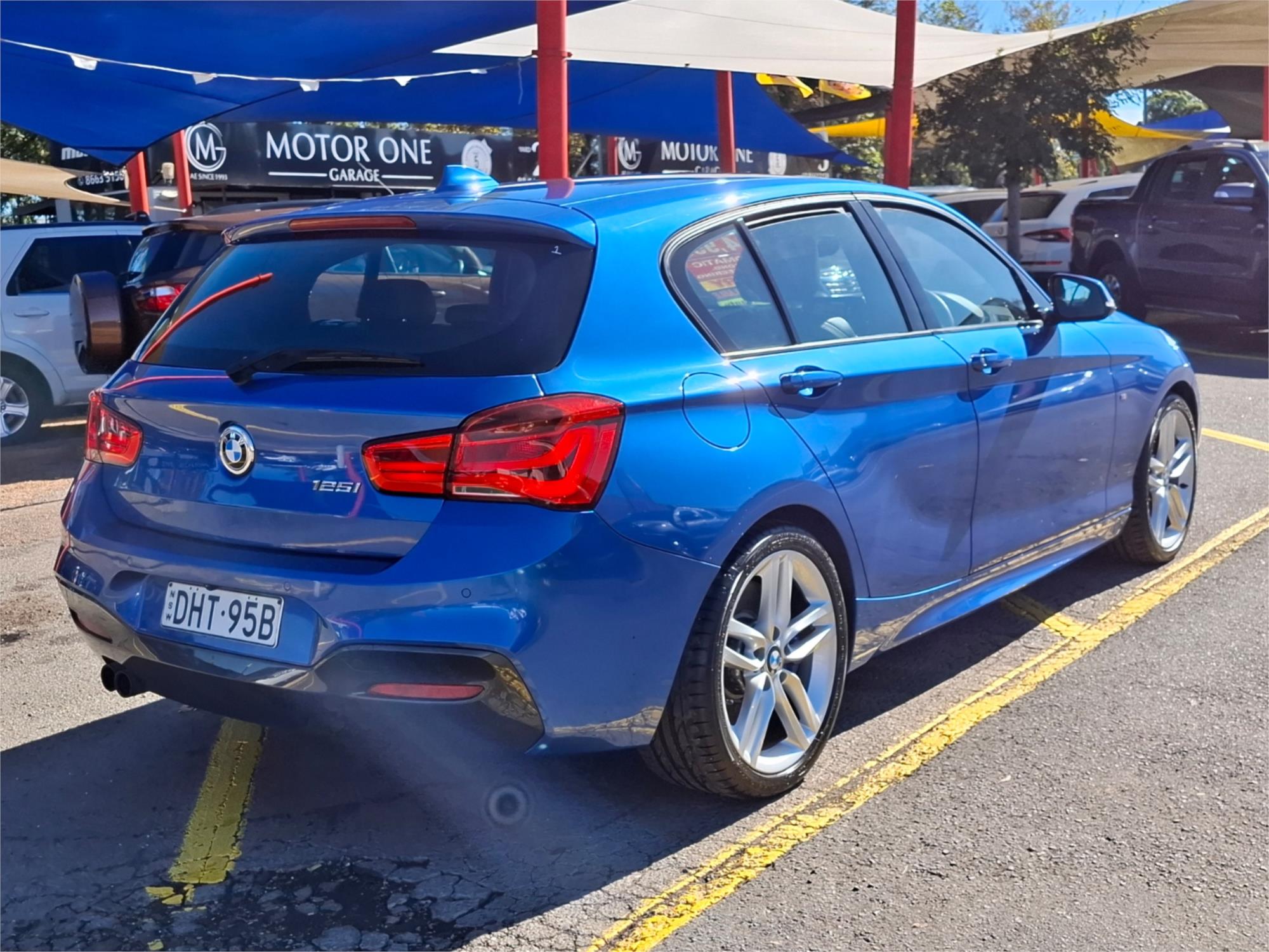 2016 BMW 1 F20 LCI 25i SPORT LINE 6 SP MANUAL 5D HATCHBACK