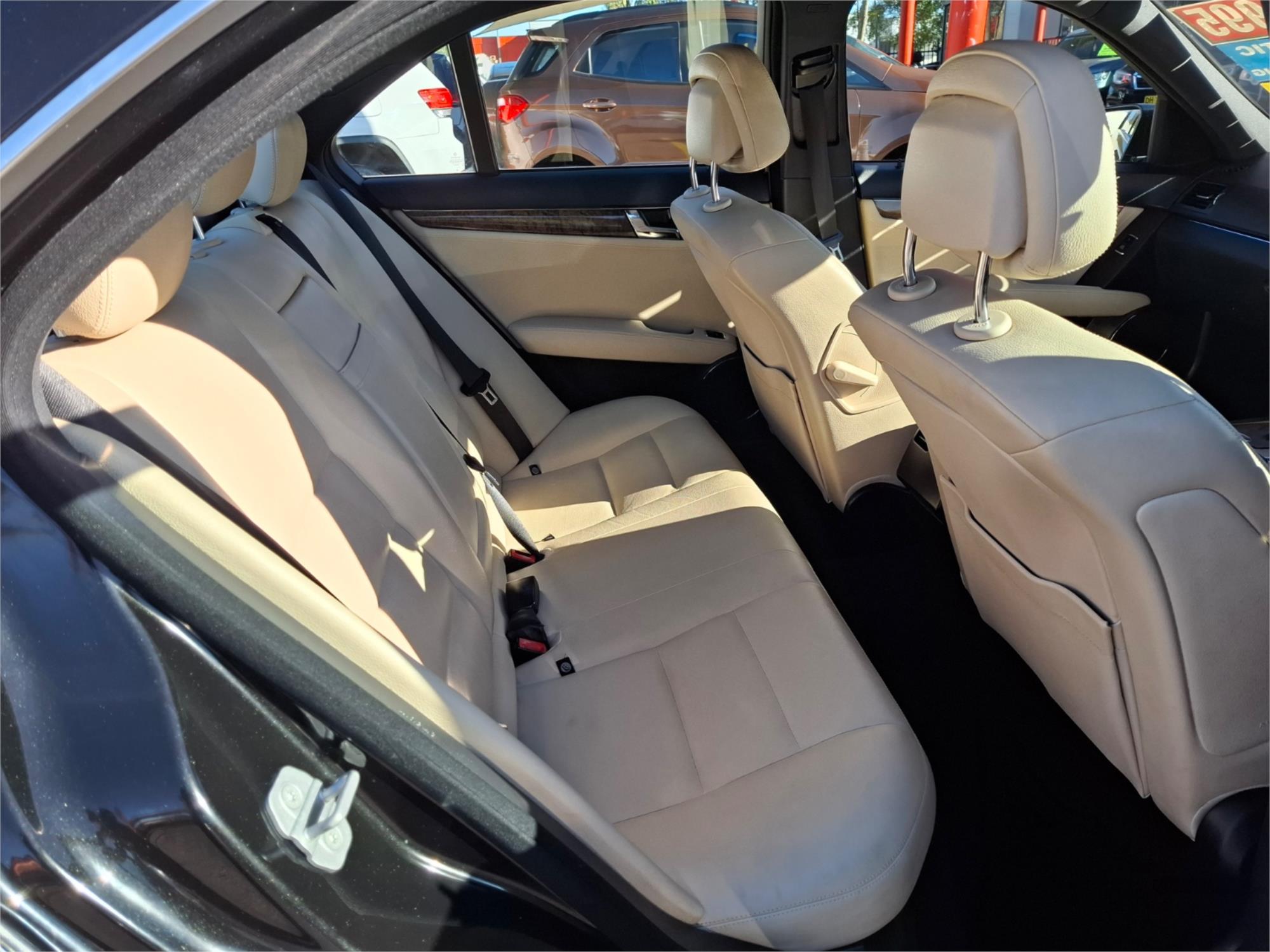 2010 MERCEDES-BENZ C250 W204 MY10 CGI AVANTGARDE 5 SP AUTOMATIC TIPSHIFT 4D SEDAN