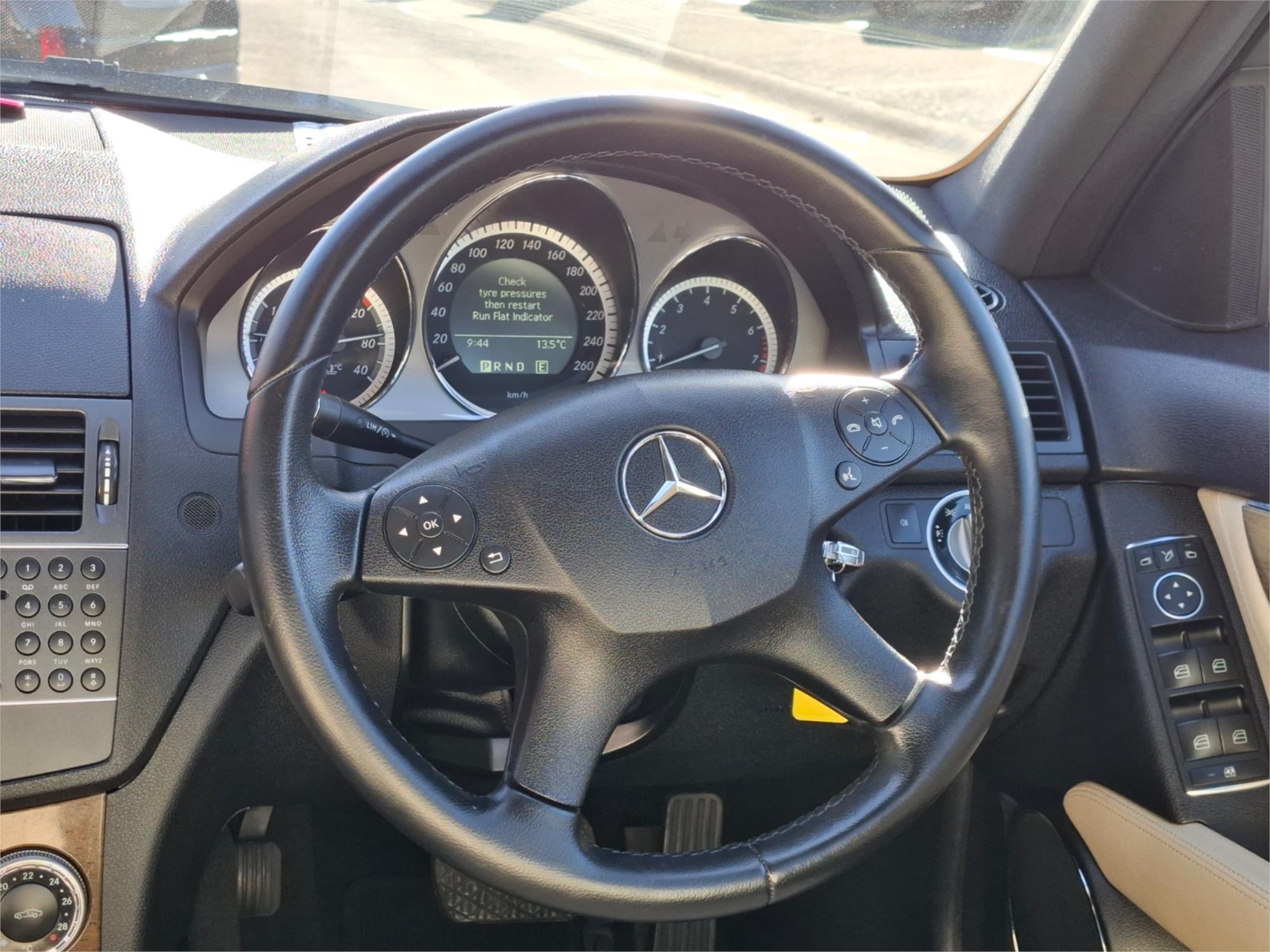 2010 MERCEDES-BENZ C250 W204 MY10 CGI AVANTGARDE 5 SP AUTOMATIC TIPSHIFT 4D SEDAN