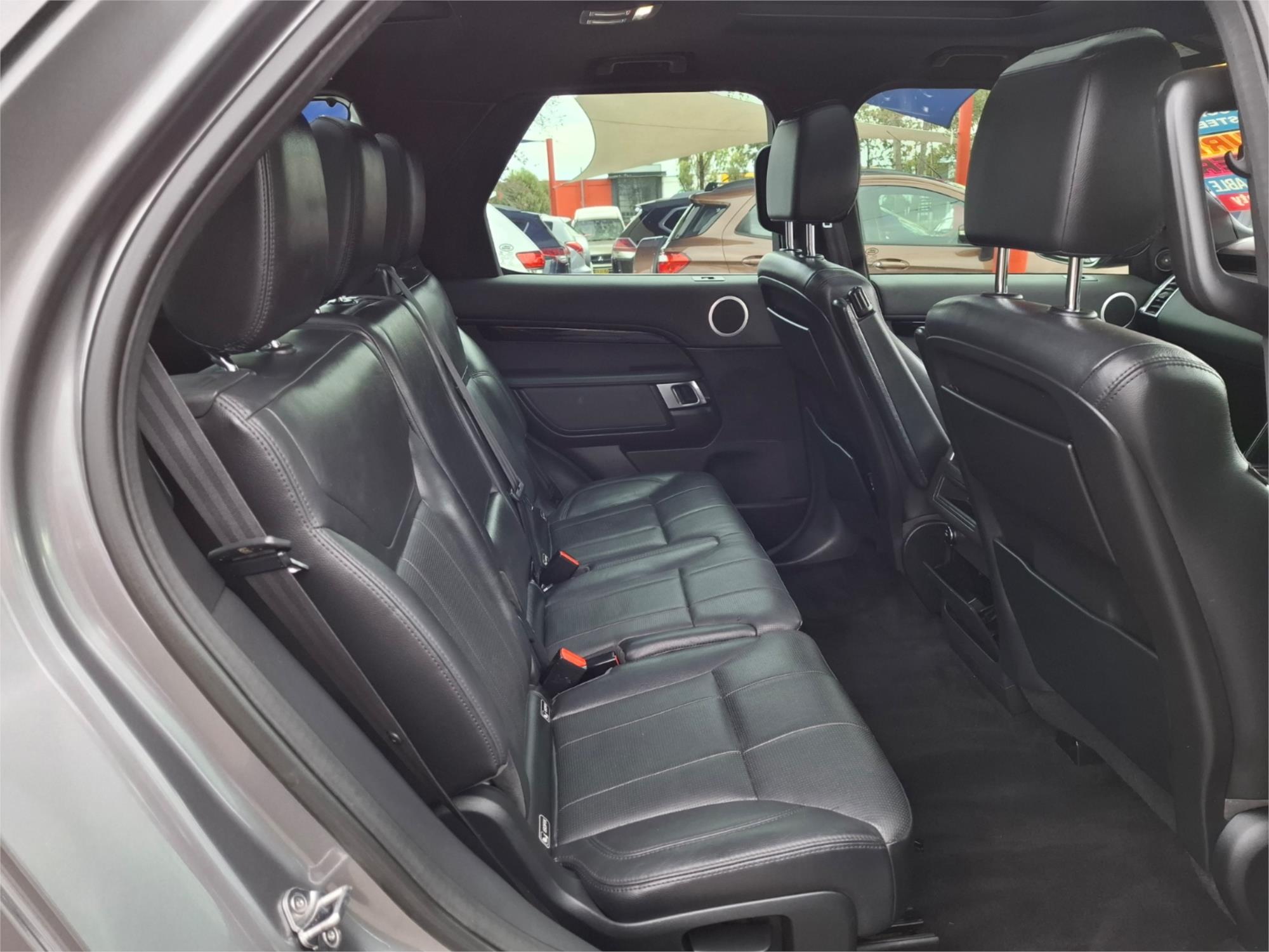 2017 LAND ROVER DISCOVERY MY17 SD4 SE 8 SP AUTOMATIC 4D WAGON
