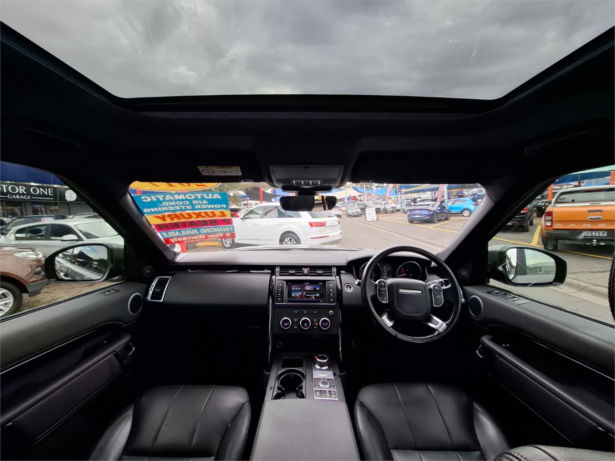 2017 LAND ROVER DISCOVERY MY17 SD4 SE 8 SP AUTOMATIC 4D WAGON