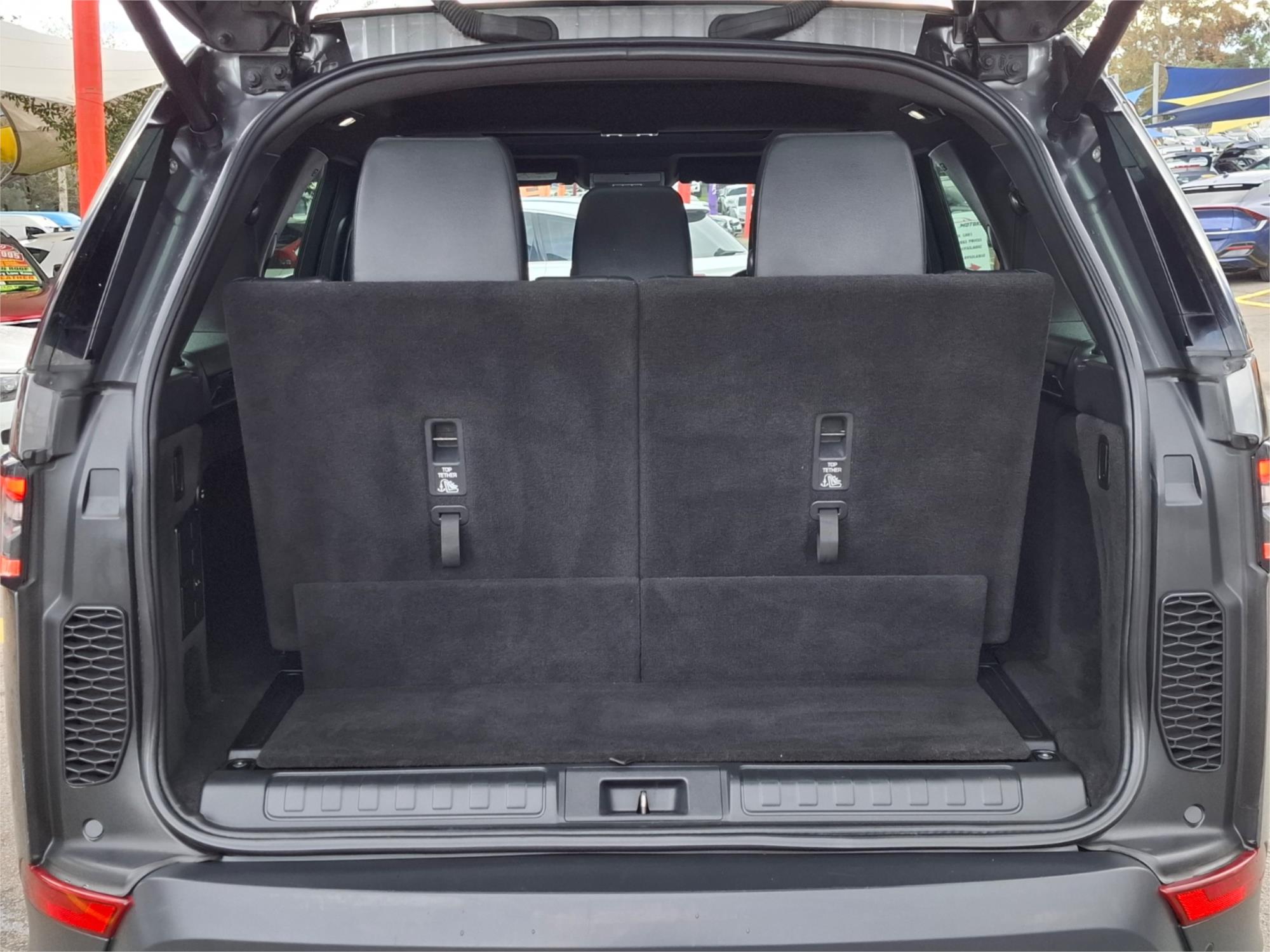 2017 LAND ROVER DISCOVERY MY17 SD4 SE 8 SP AUTOMATIC 4D WAGON