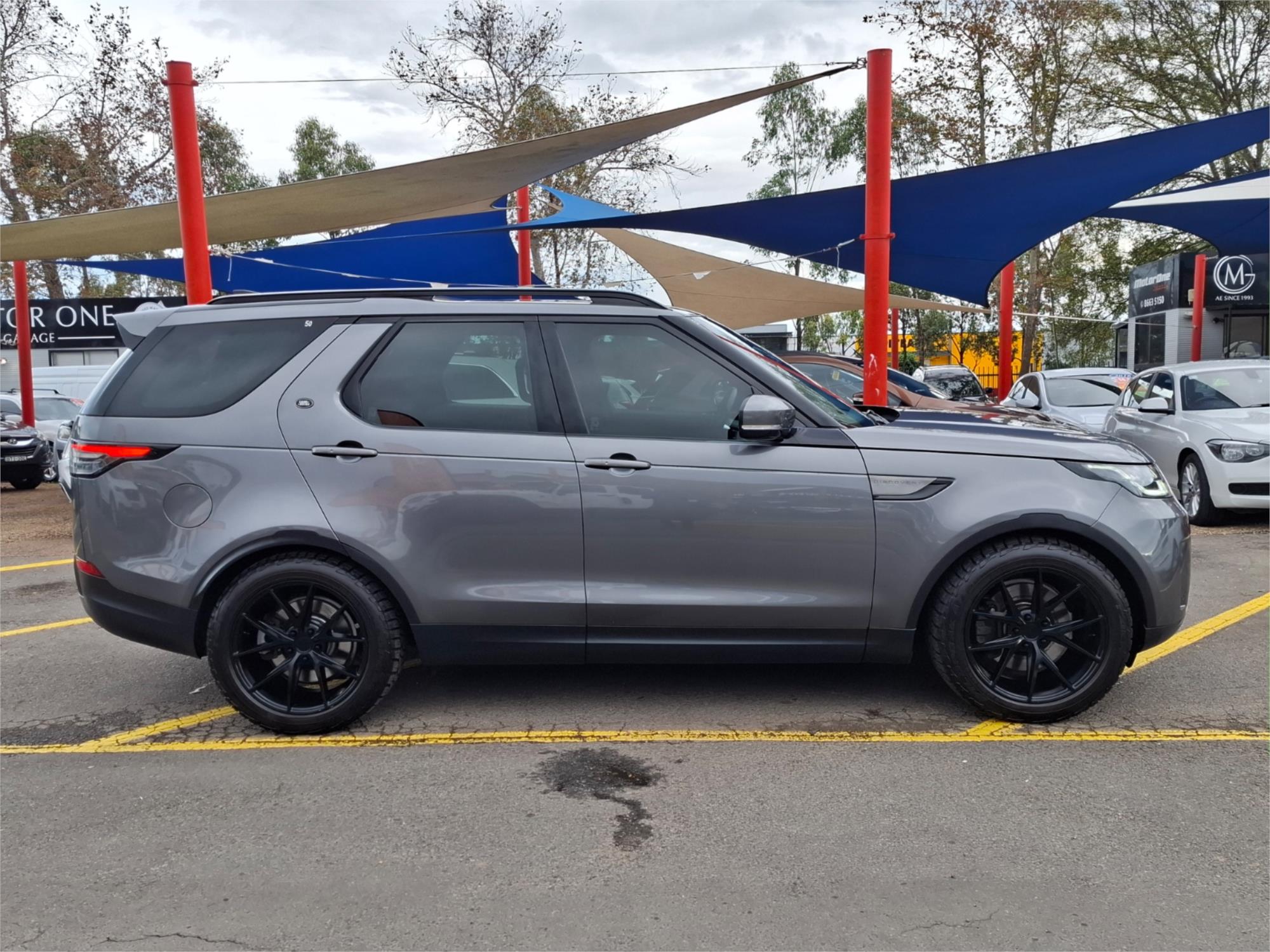 2017 LAND ROVER DISCOVERY MY17 SD4 SE 8 SP AUTOMATIC 4D WAGON